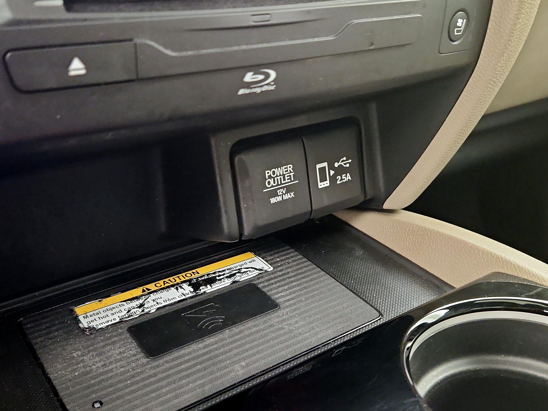 Thumbnail: 2019 Honda Pilot - 19