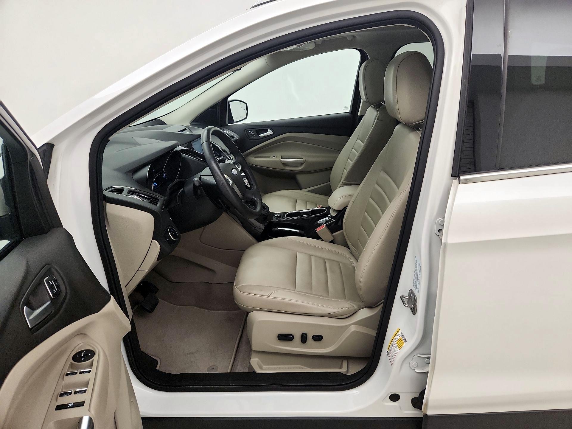 Thumbnail: 2015 Ford Escape - 11