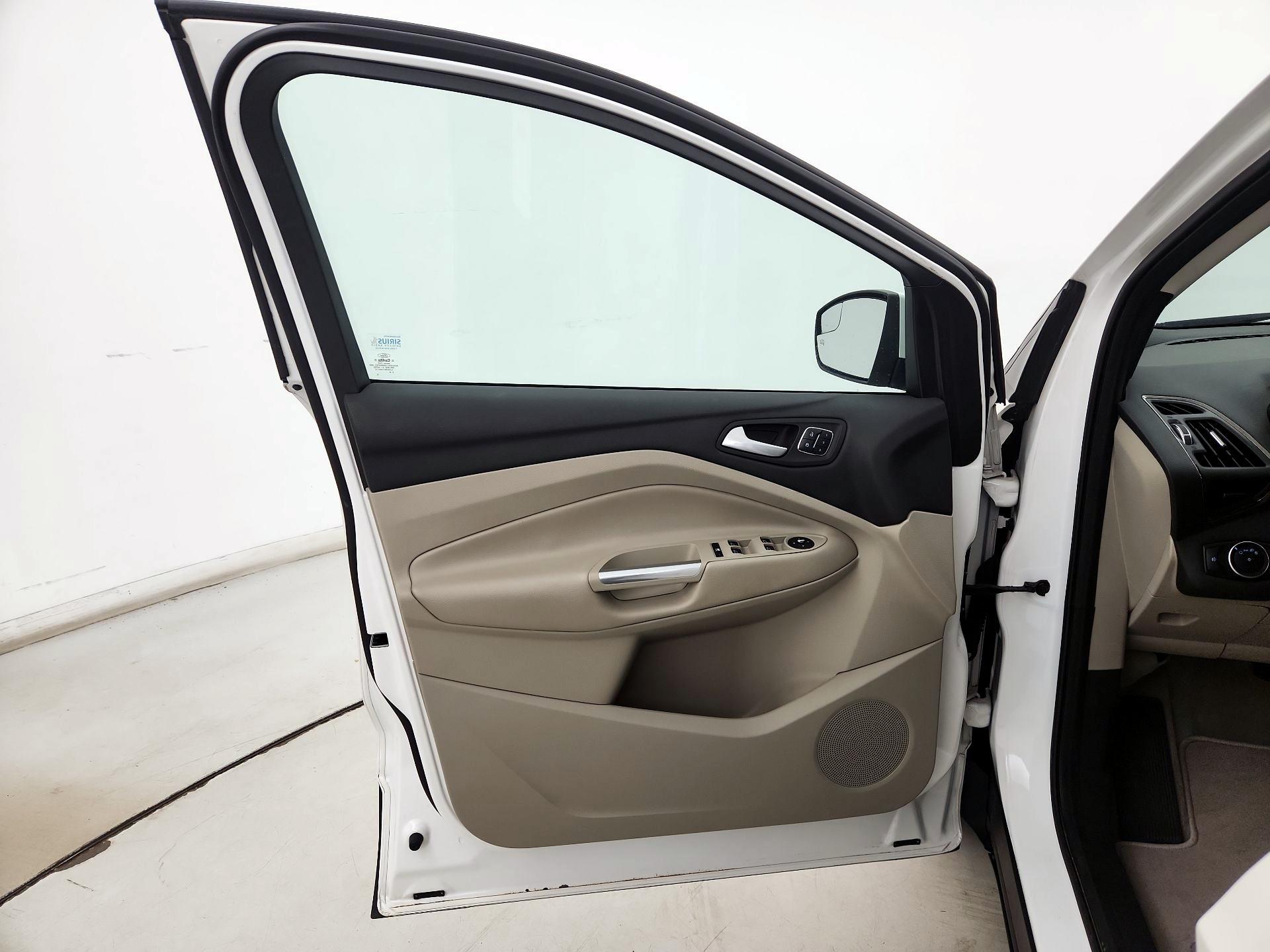 Thumbnail: 2015 Ford Escape - 12