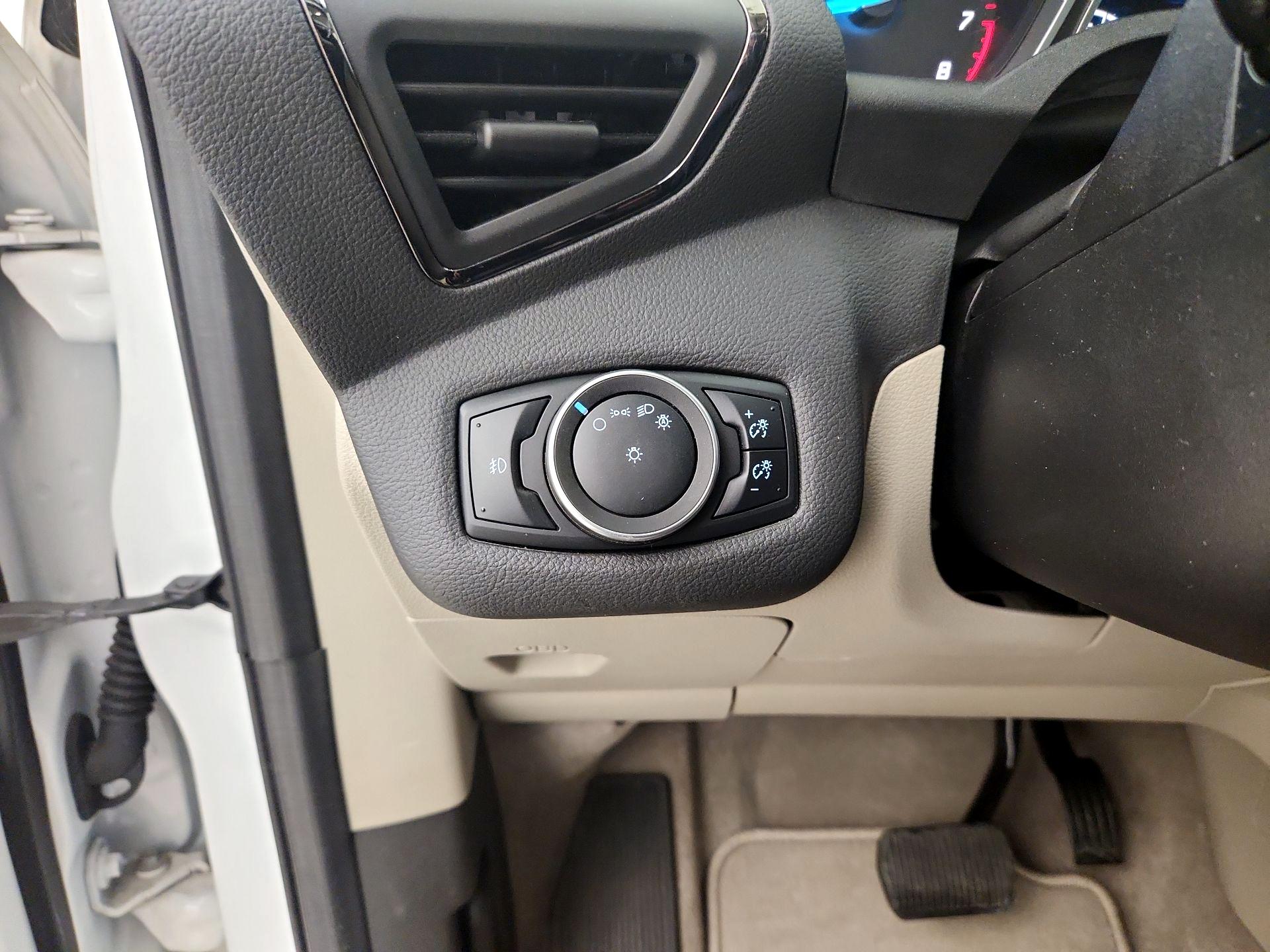 Thumbnail: 2015 Ford Escape - 13