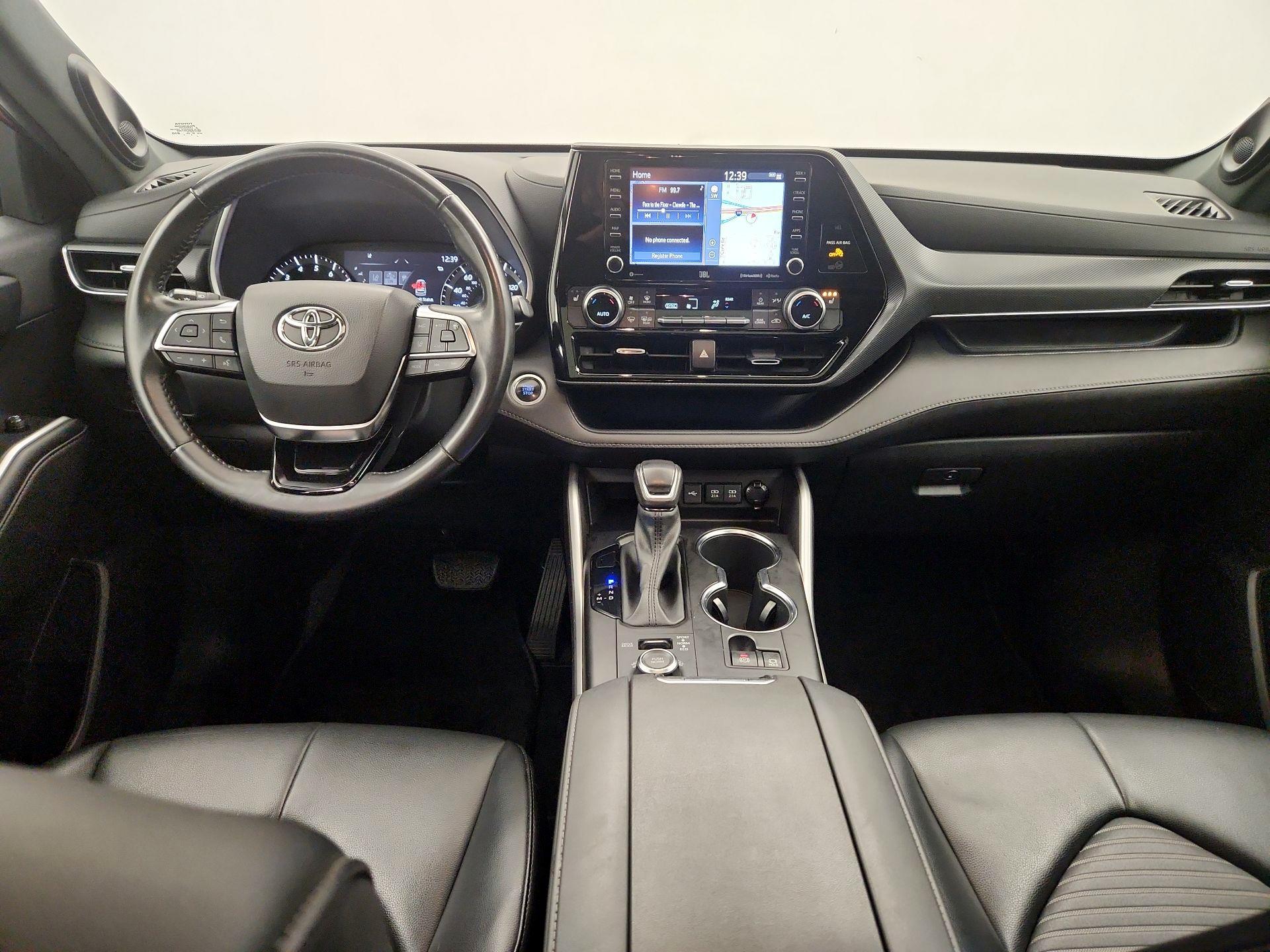 Thumbnail: 2021 Toyota Highlander - 9