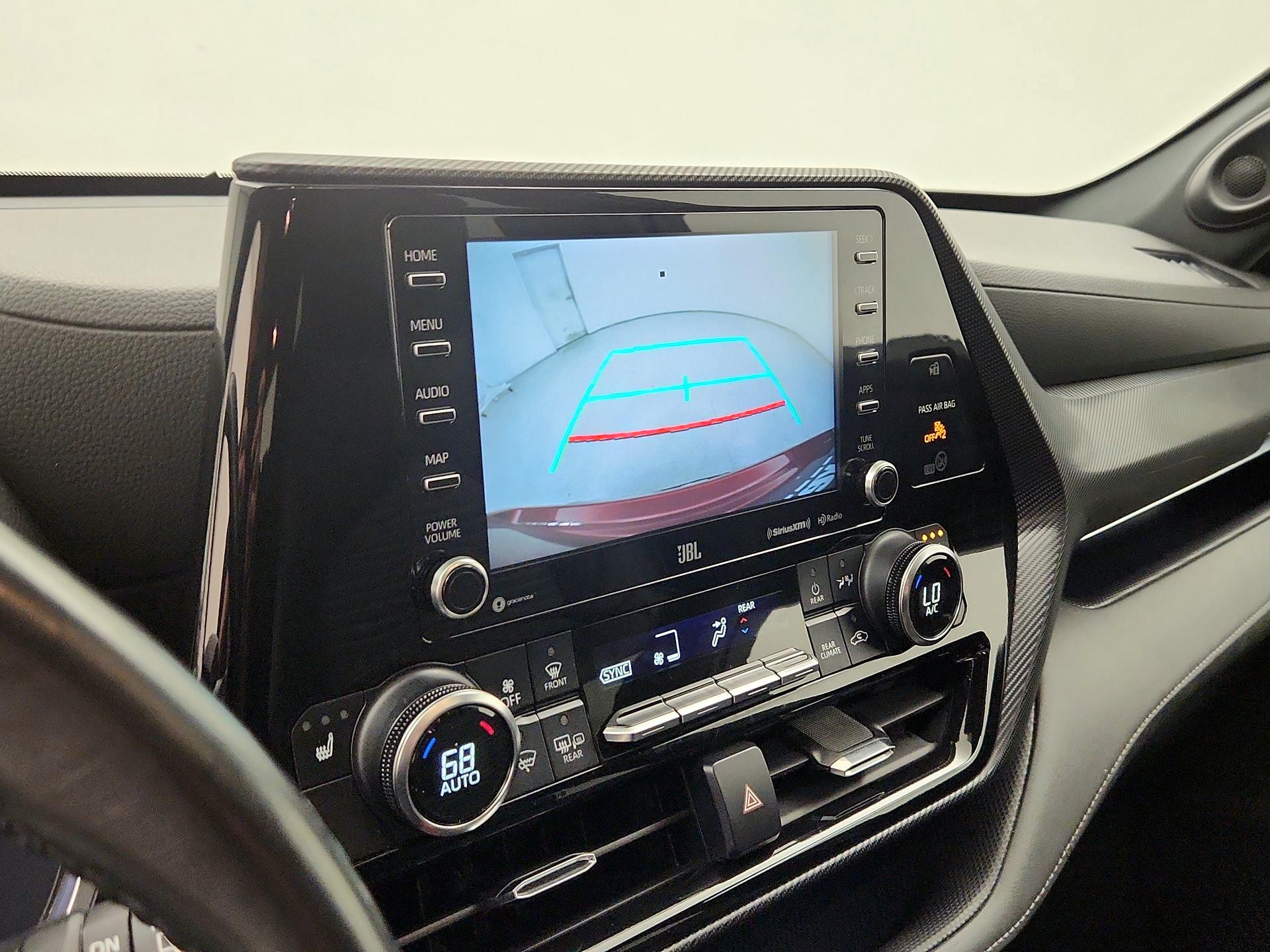 Thumbnail: 2021 Toyota Highlander - 15