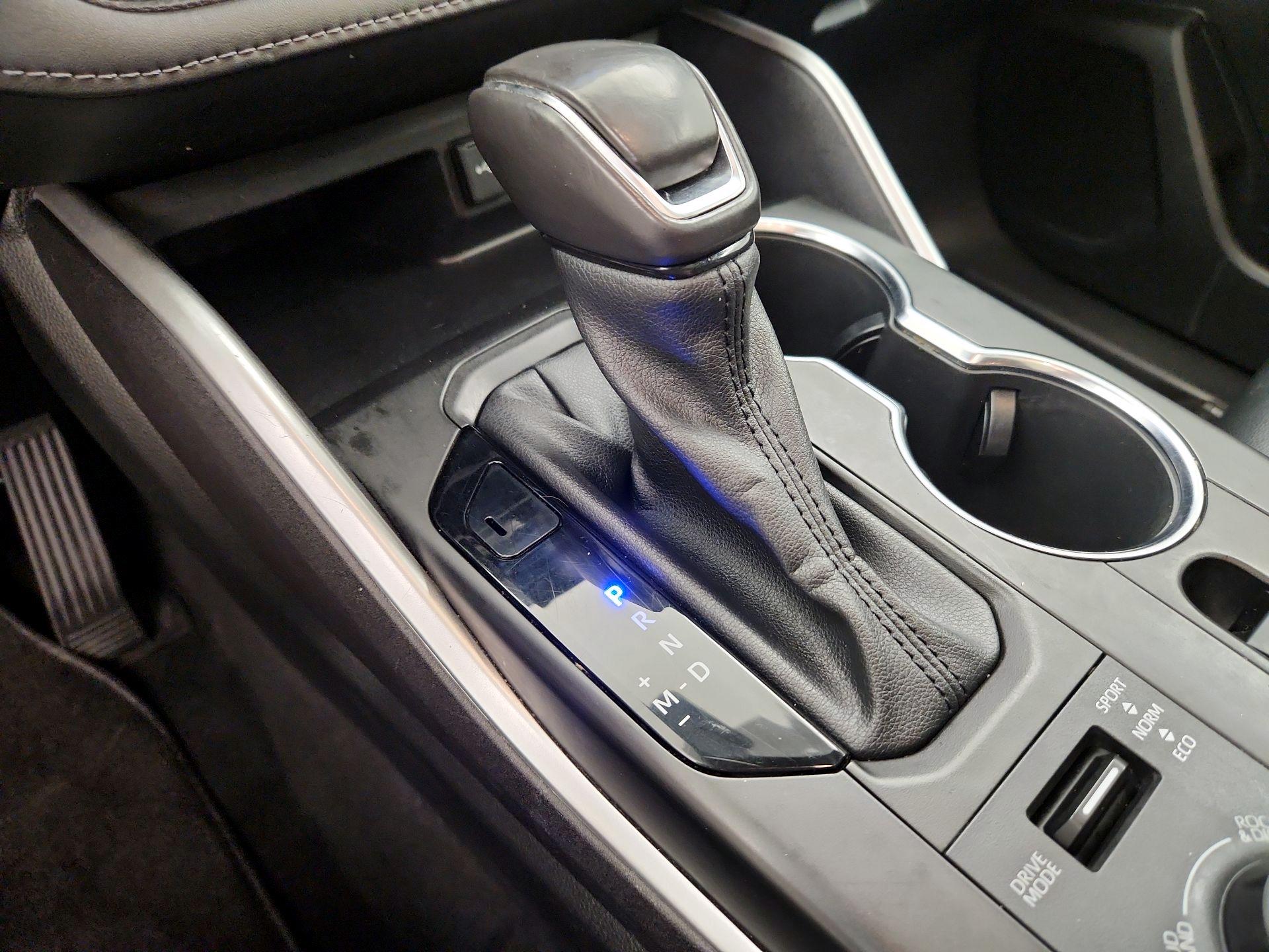 Thumbnail: 2021 Toyota Highlander - 18