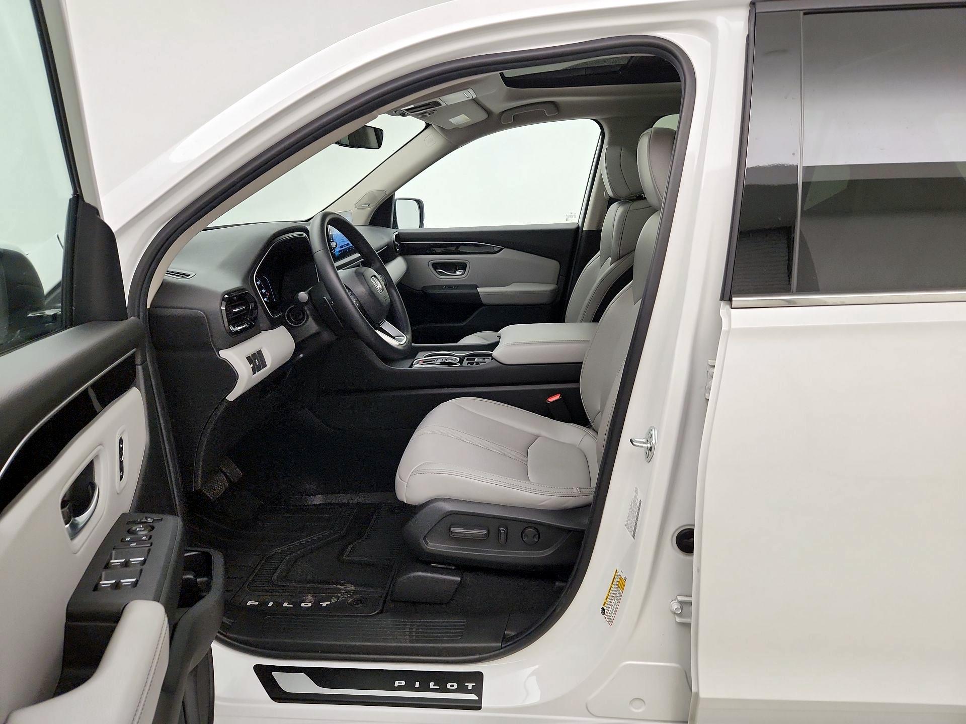 Thumbnail: 2025 Honda Pilot - 11