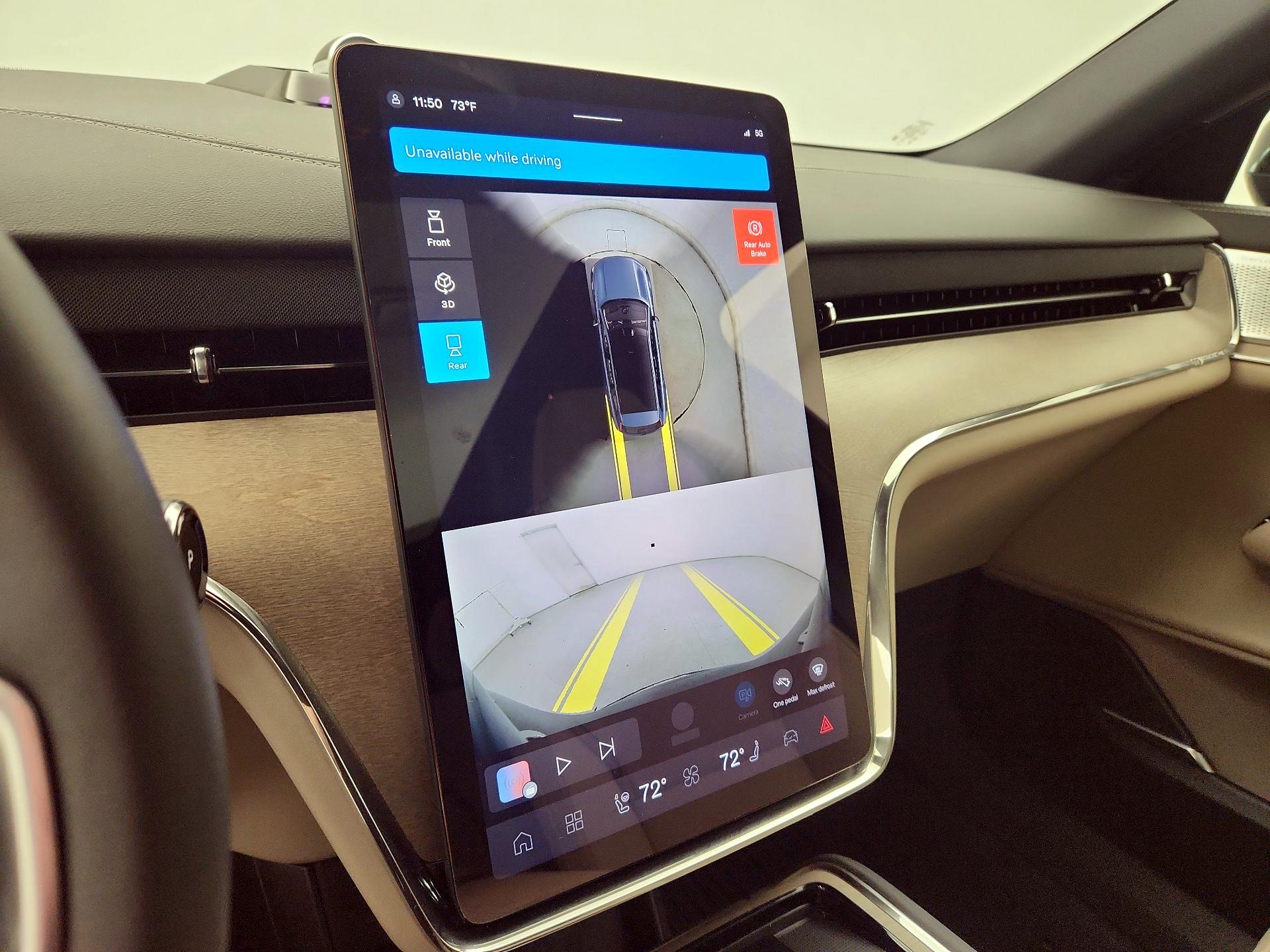 Thumbnail: 2025 Volvo EX90 - 14