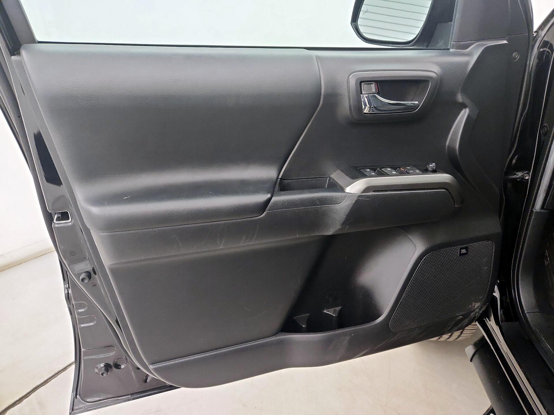 Thumbnail: 2023 Toyota Tacoma - 12