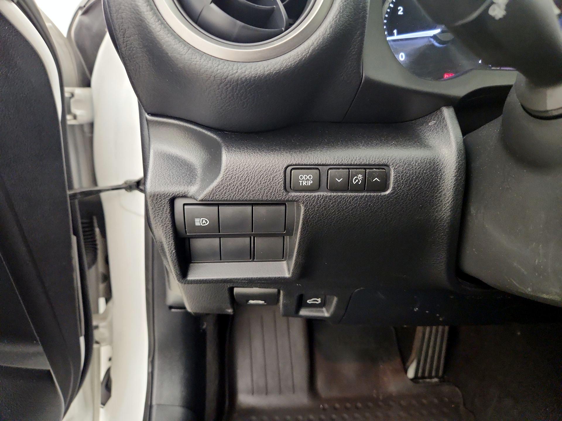 Thumbnail: 2021 Lexus IS - 13