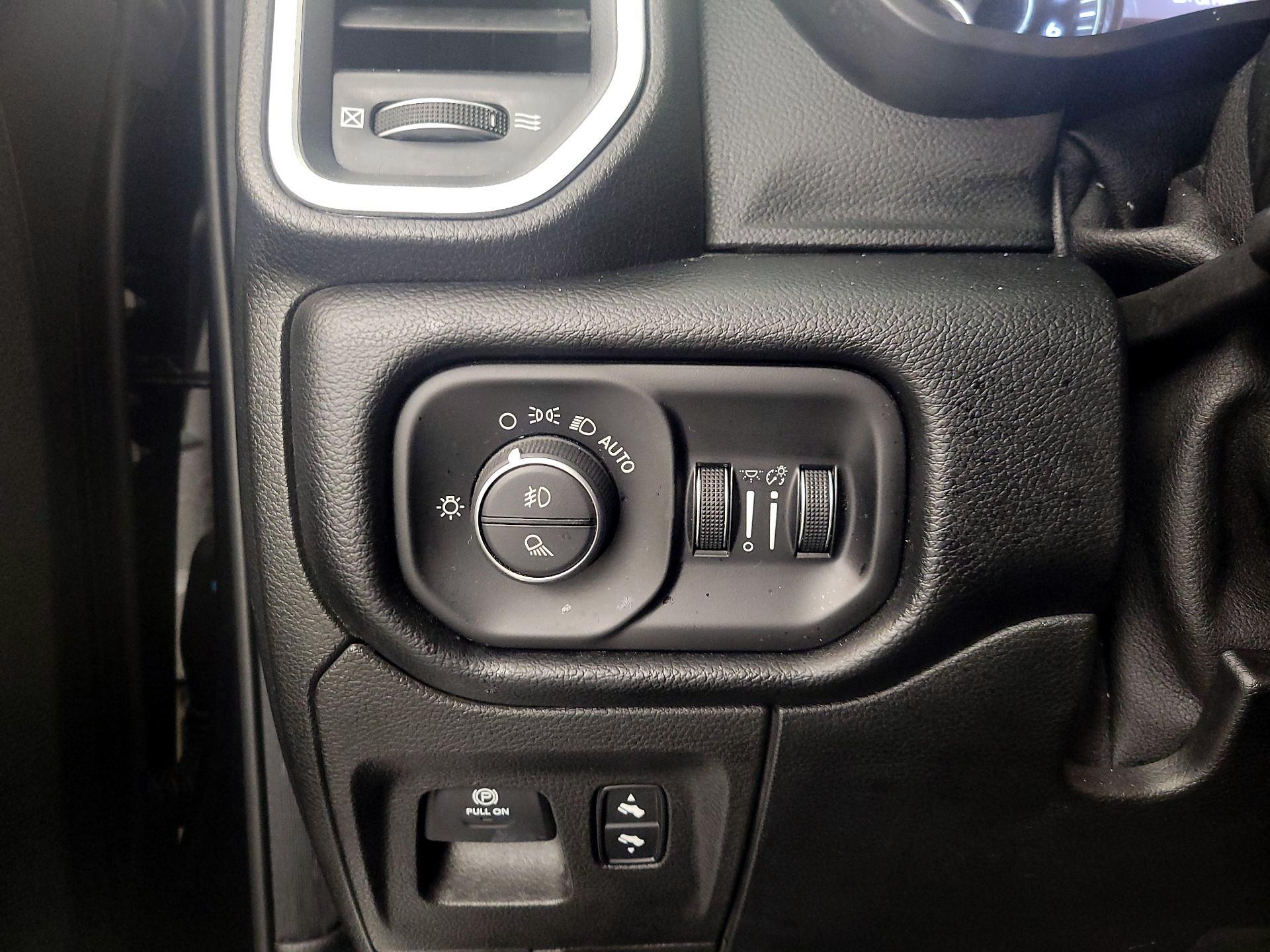 Thumbnail: 2019 RAM 1500 - 13