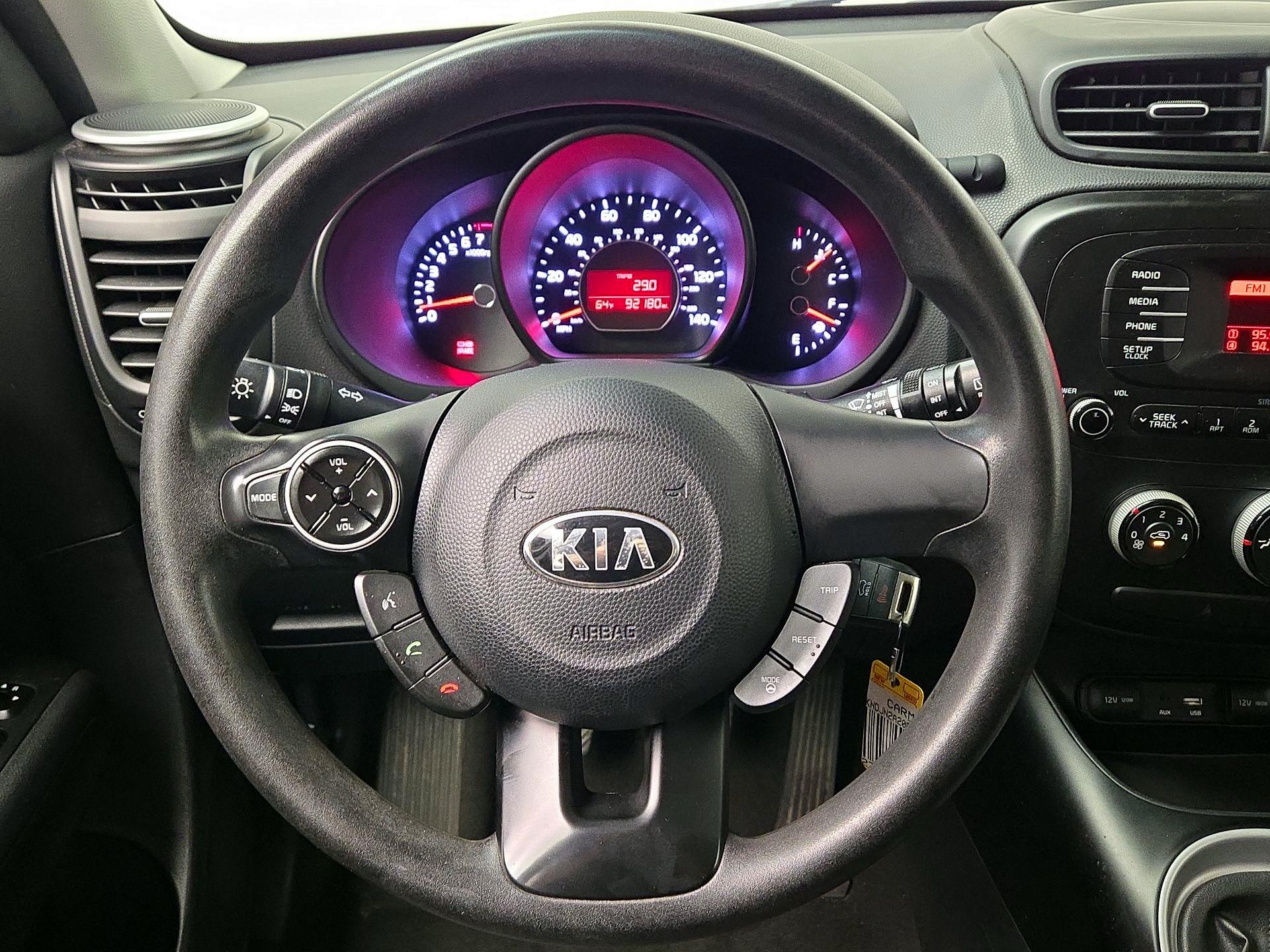 Thumbnail: 2016 Kia Soul - 10