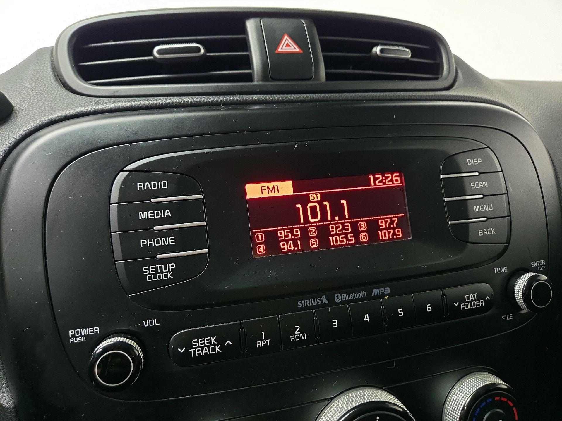 Thumbnail: 2016 Kia Soul - 14
