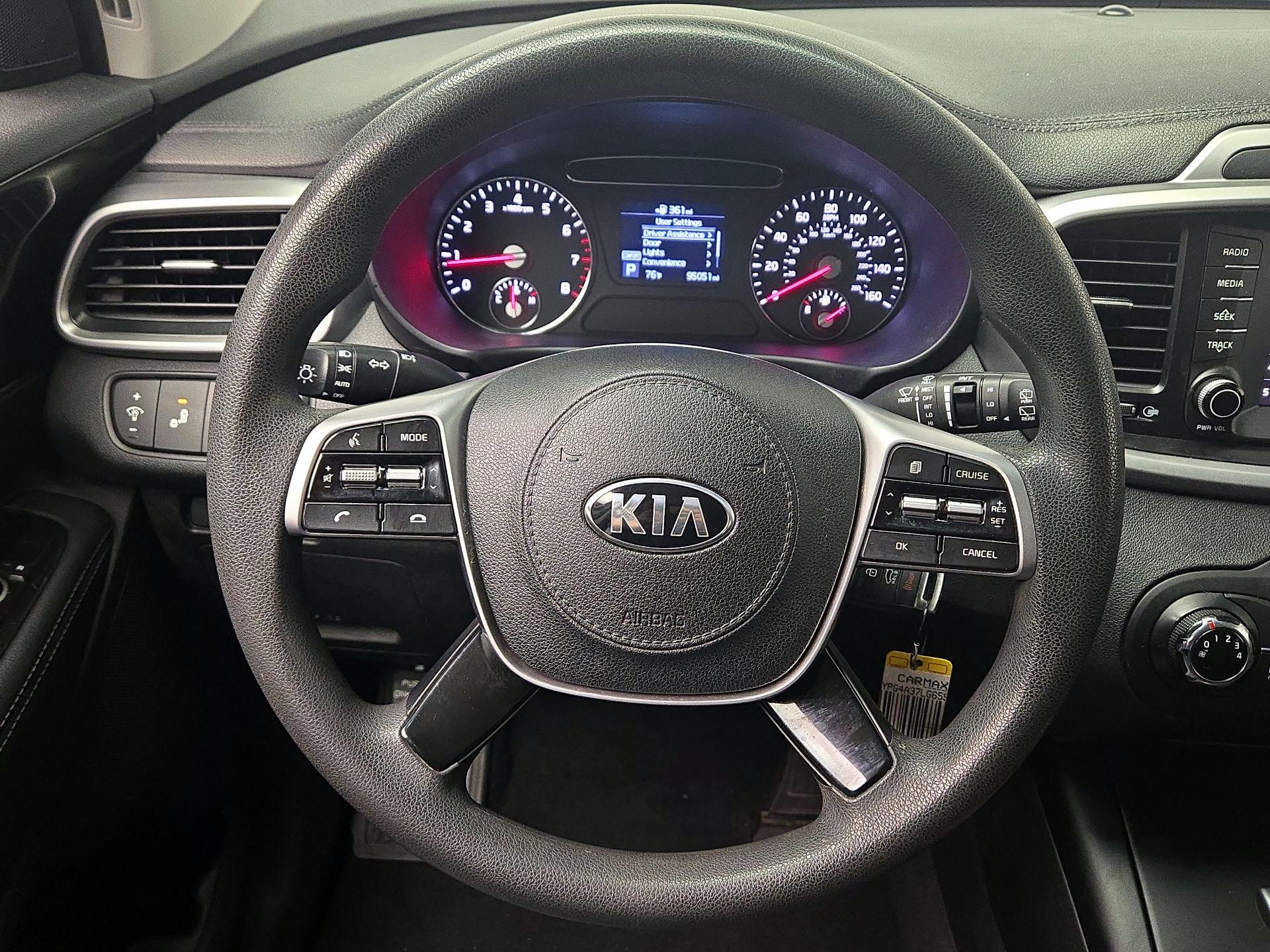 Thumbnail: 2020 Kia Sorento - 10