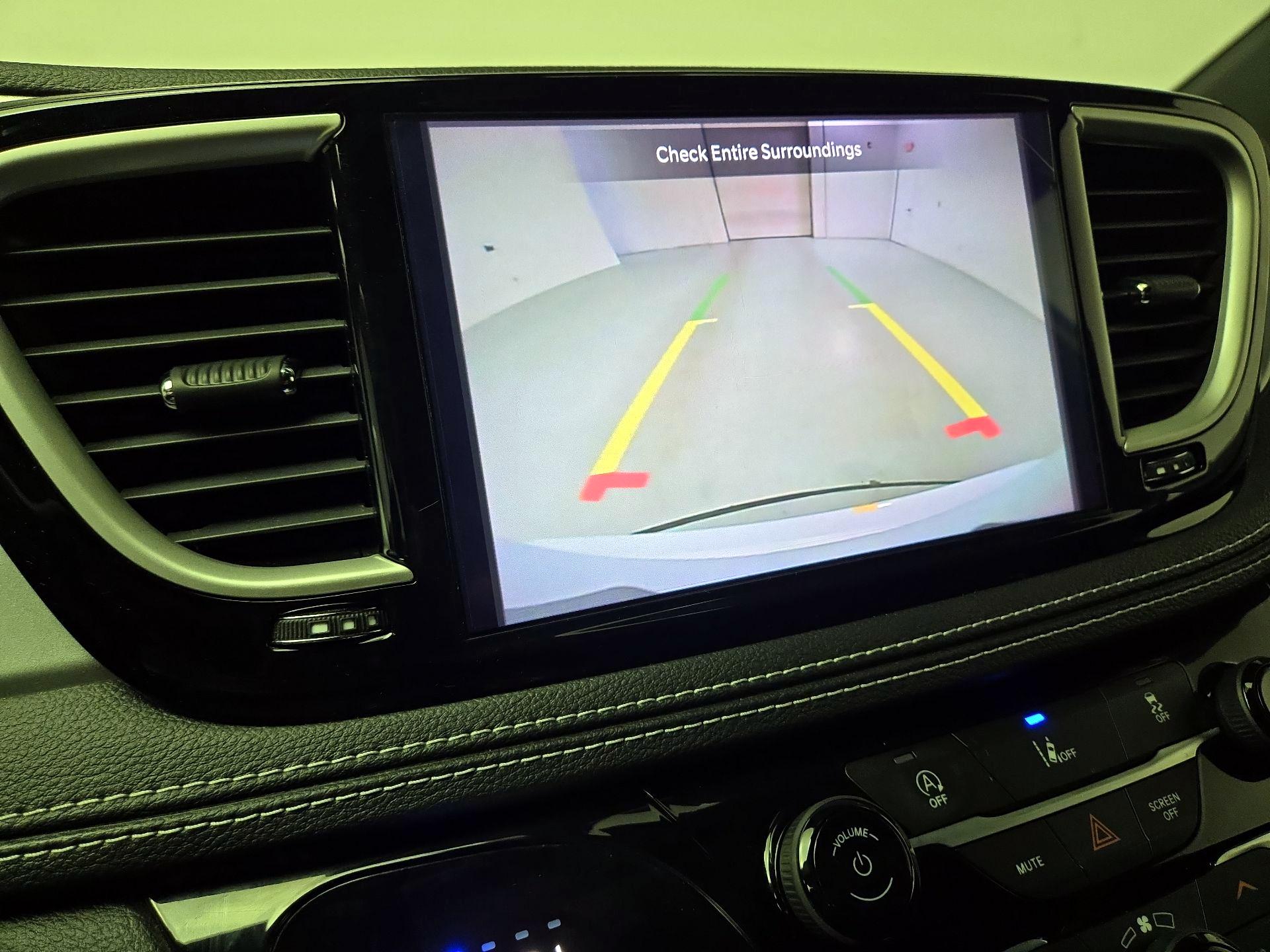 Thumbnail: 2022 Chrysler Pacifica - 14