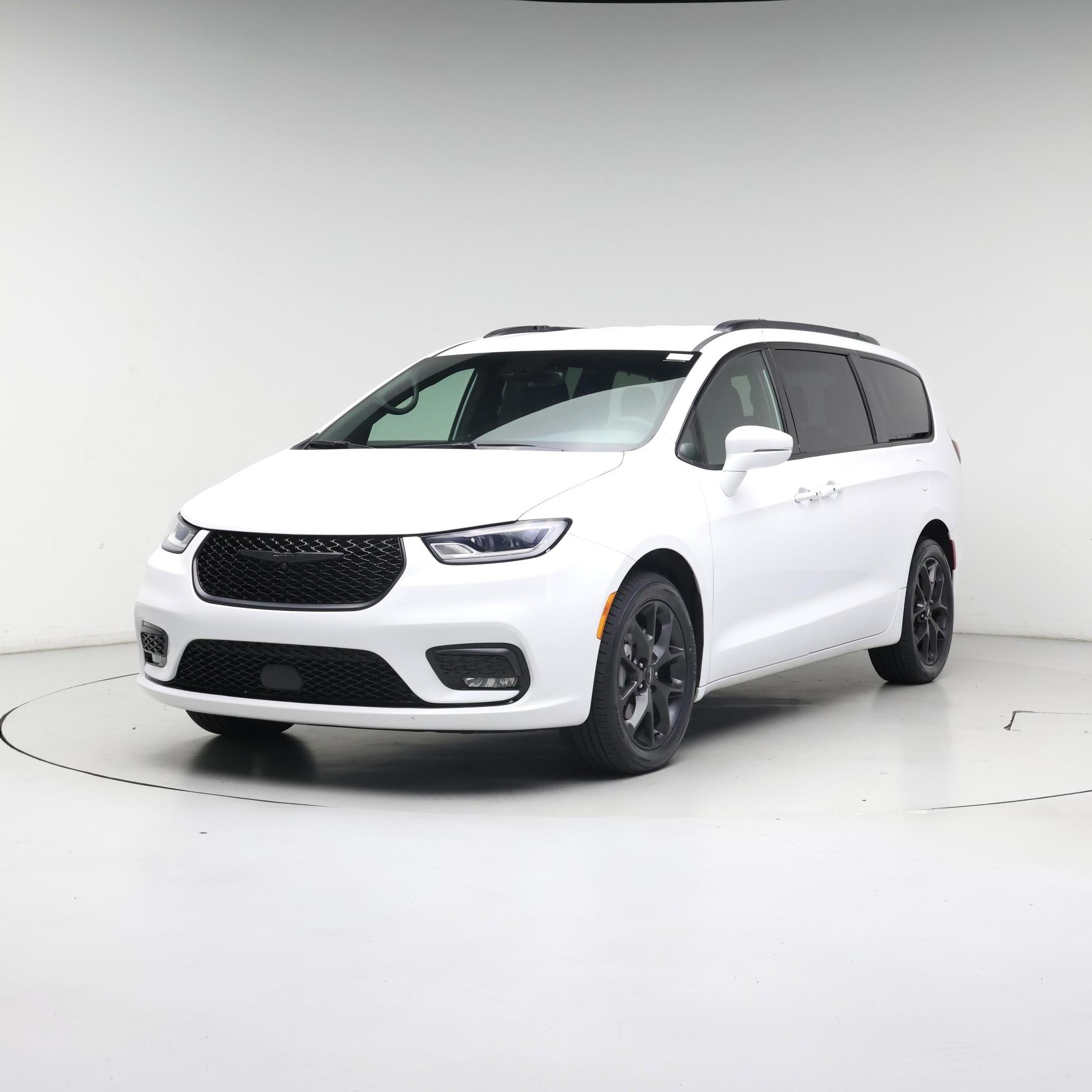 Thumbnail: 2022 Chrysler Pacifica - 4