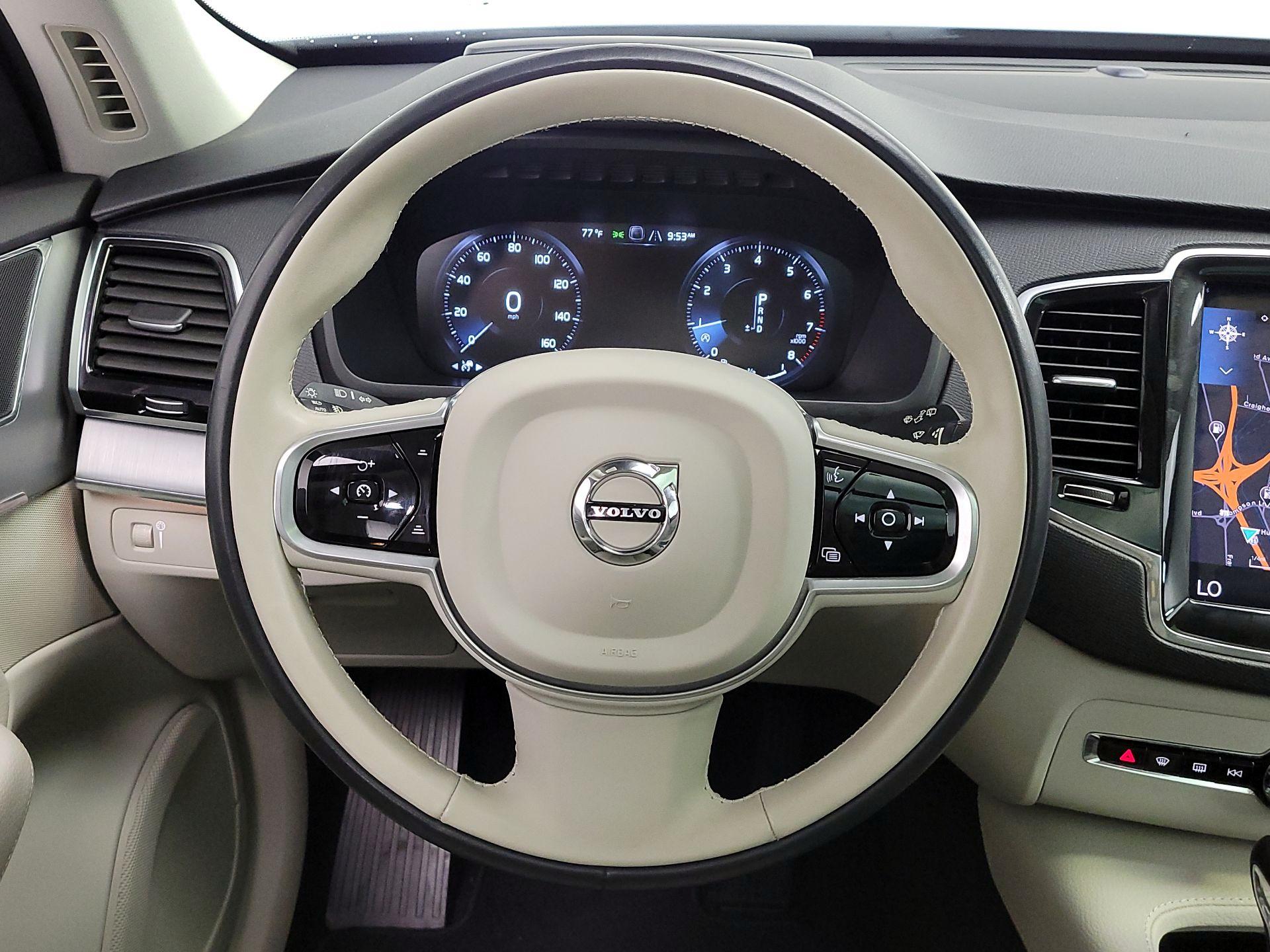 Thumbnail: 2021 Volvo XC90 - 10