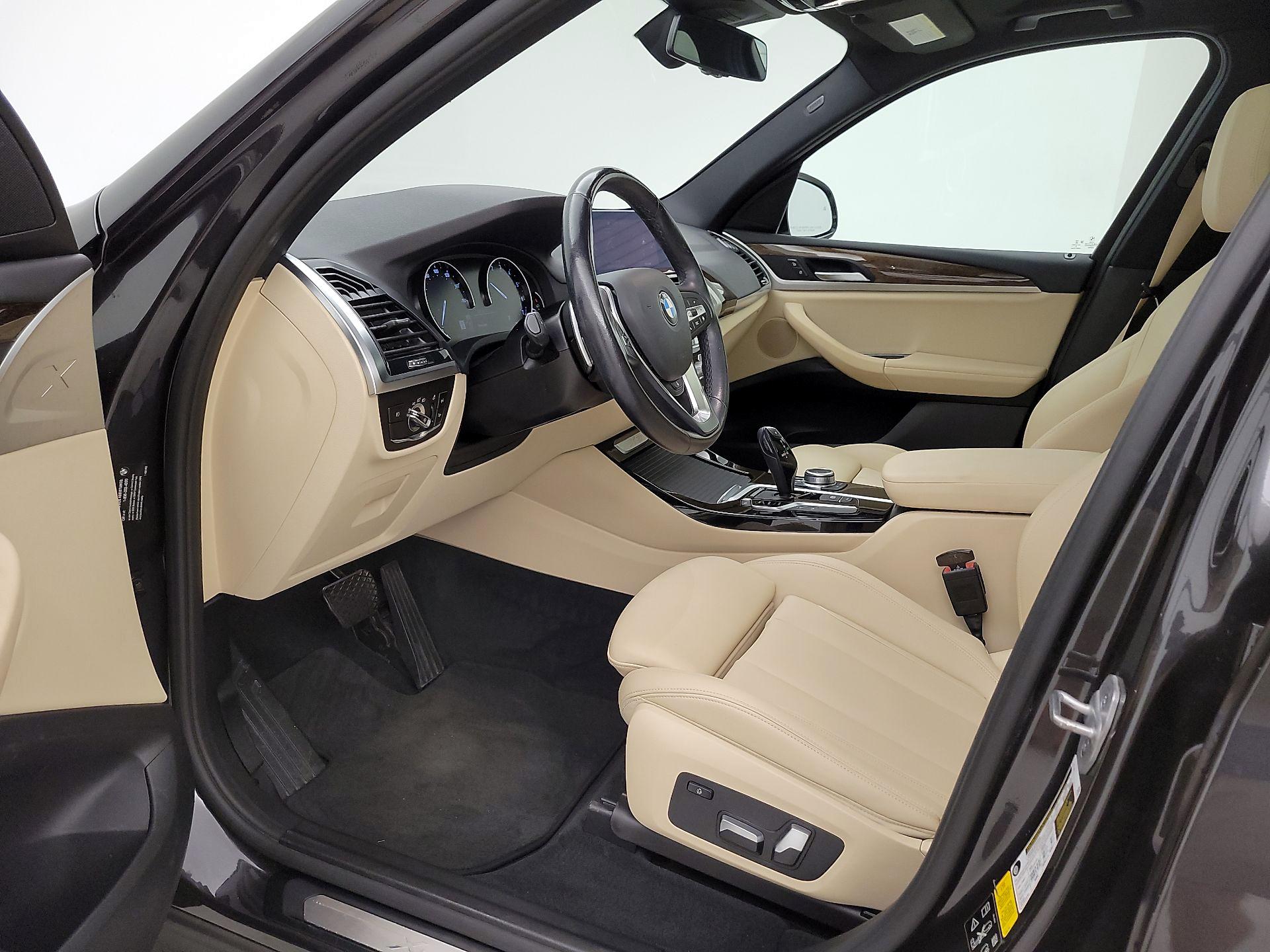 Thumbnail: 2021 BMW X3 - 11
