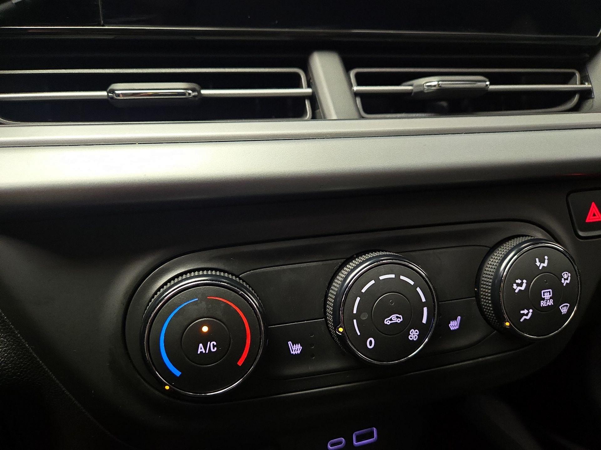 Thumbnail: 2025 Chevrolet Trax - 16