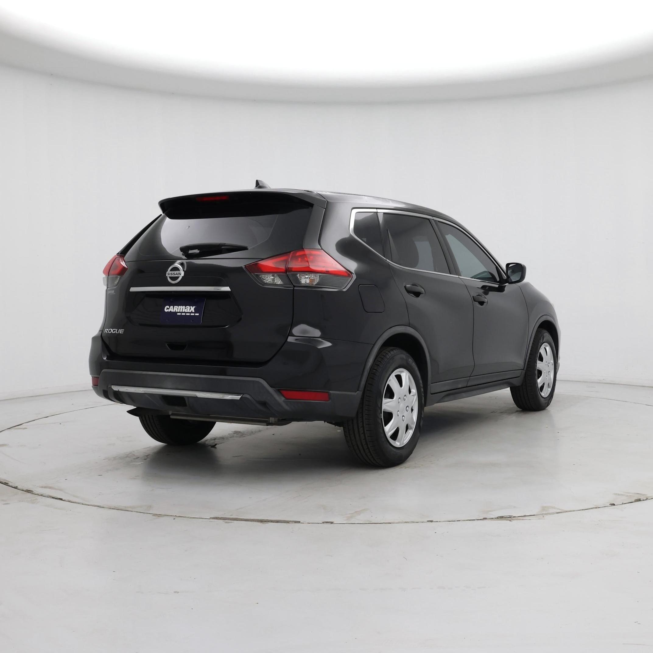 Thumbnail: 2017 Nissan Rogue - 8