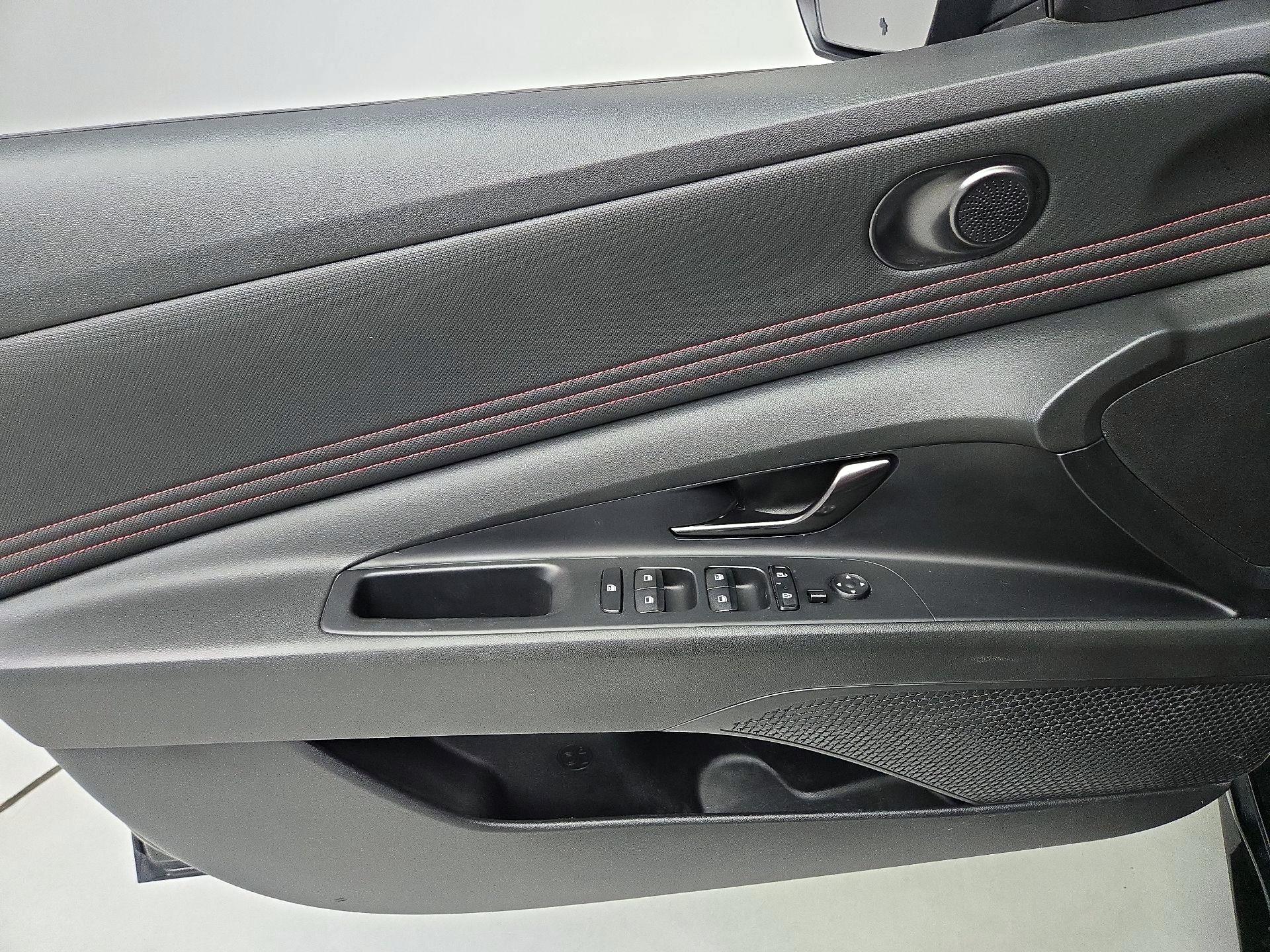 Thumbnail: 2023 Hyundai Elantra - 12