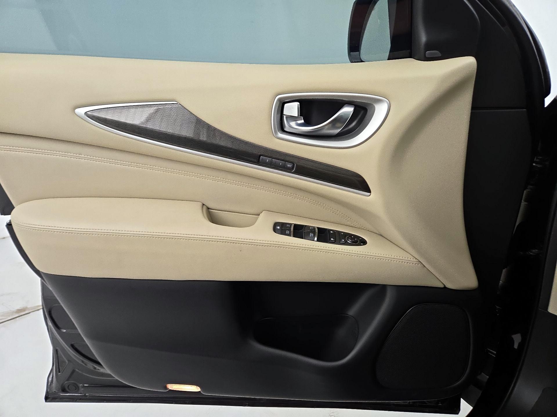 Thumbnail: 2020 INFINITI QX60 - 12