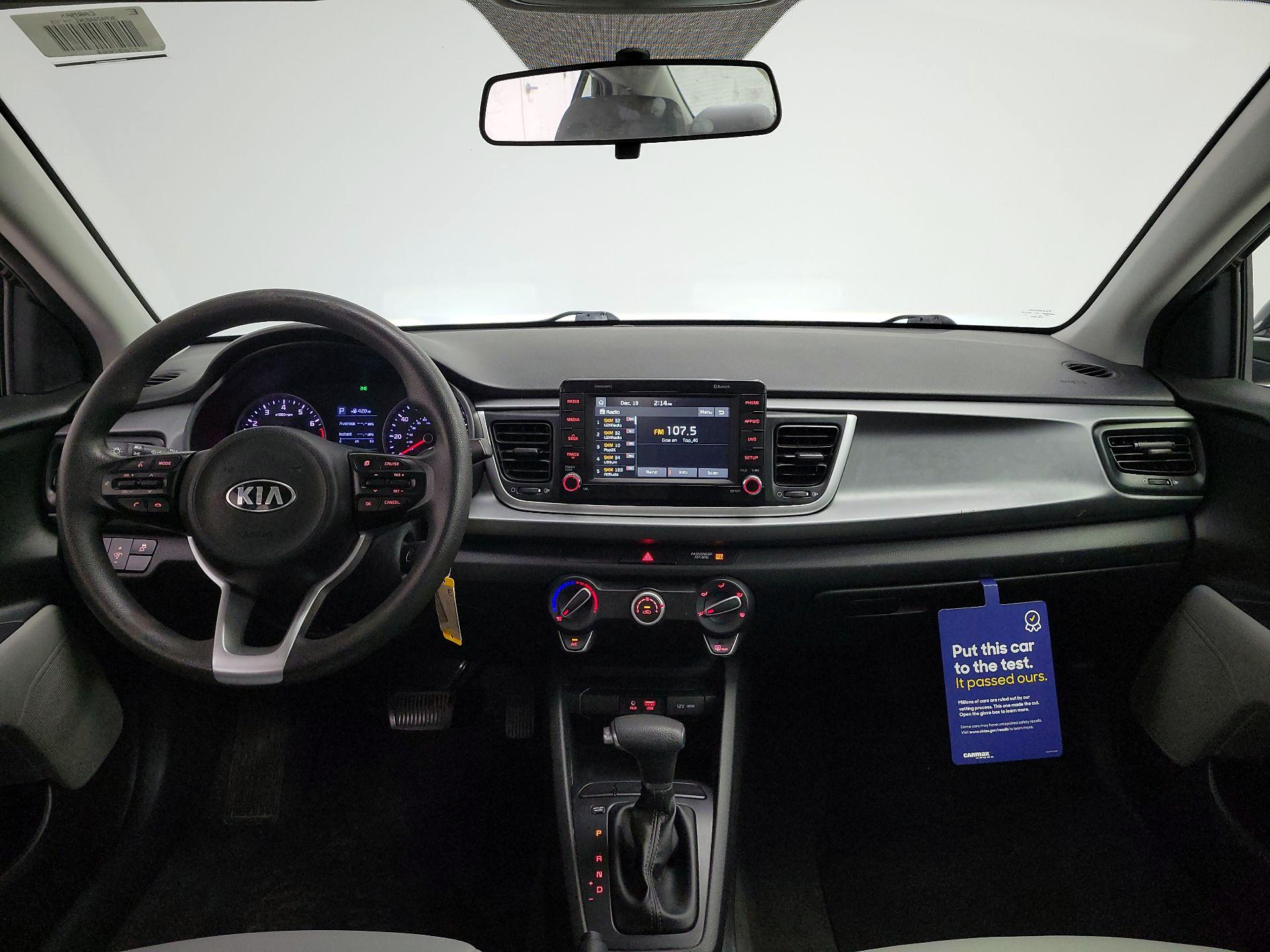 Thumbnail: 2019 Kia Rio - 9