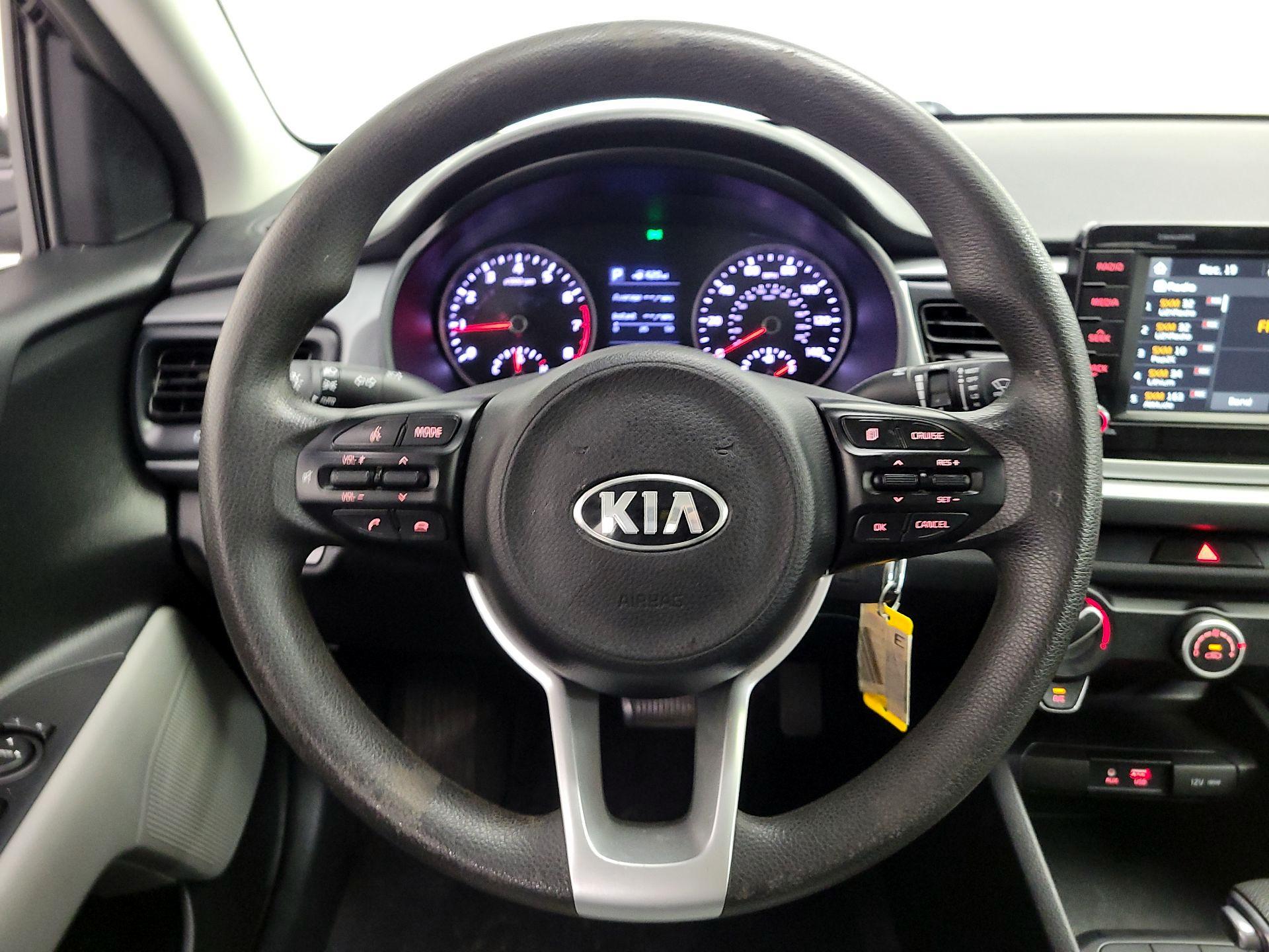 Thumbnail: 2019 Kia Rio - 10