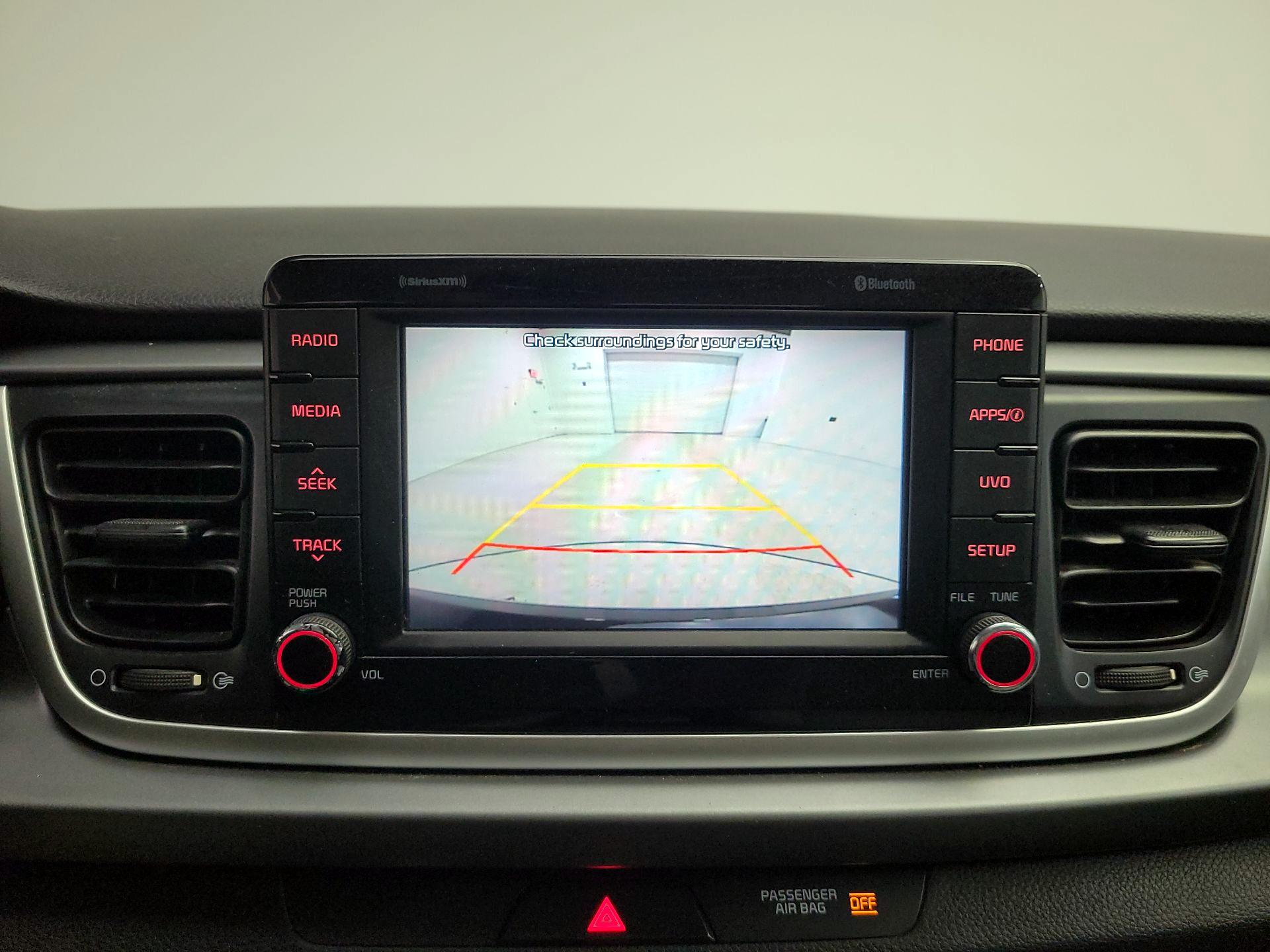 Thumbnail: 2019 Kia Rio - 14