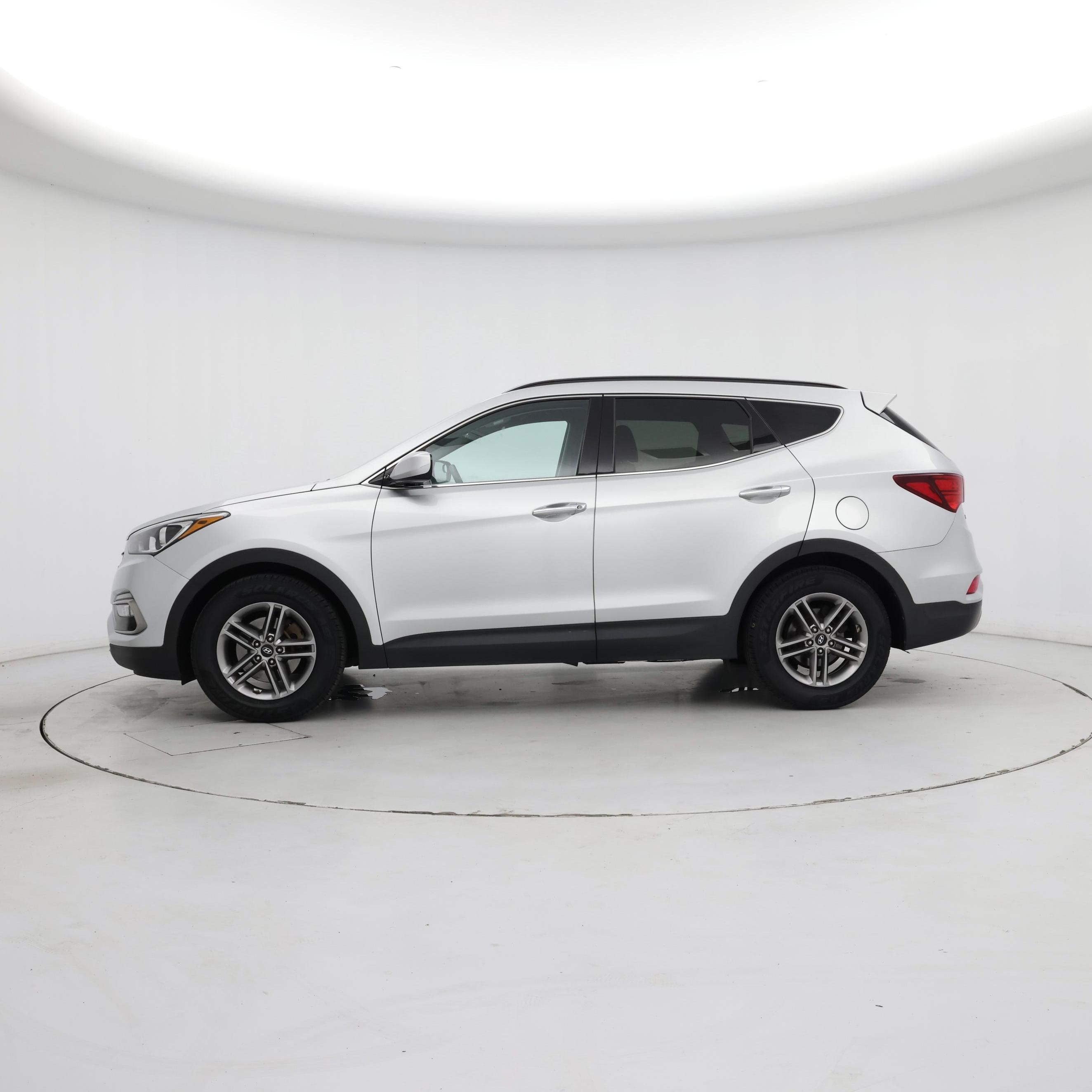 Thumbnail: 2017 Hyundai Santa Fe - 3