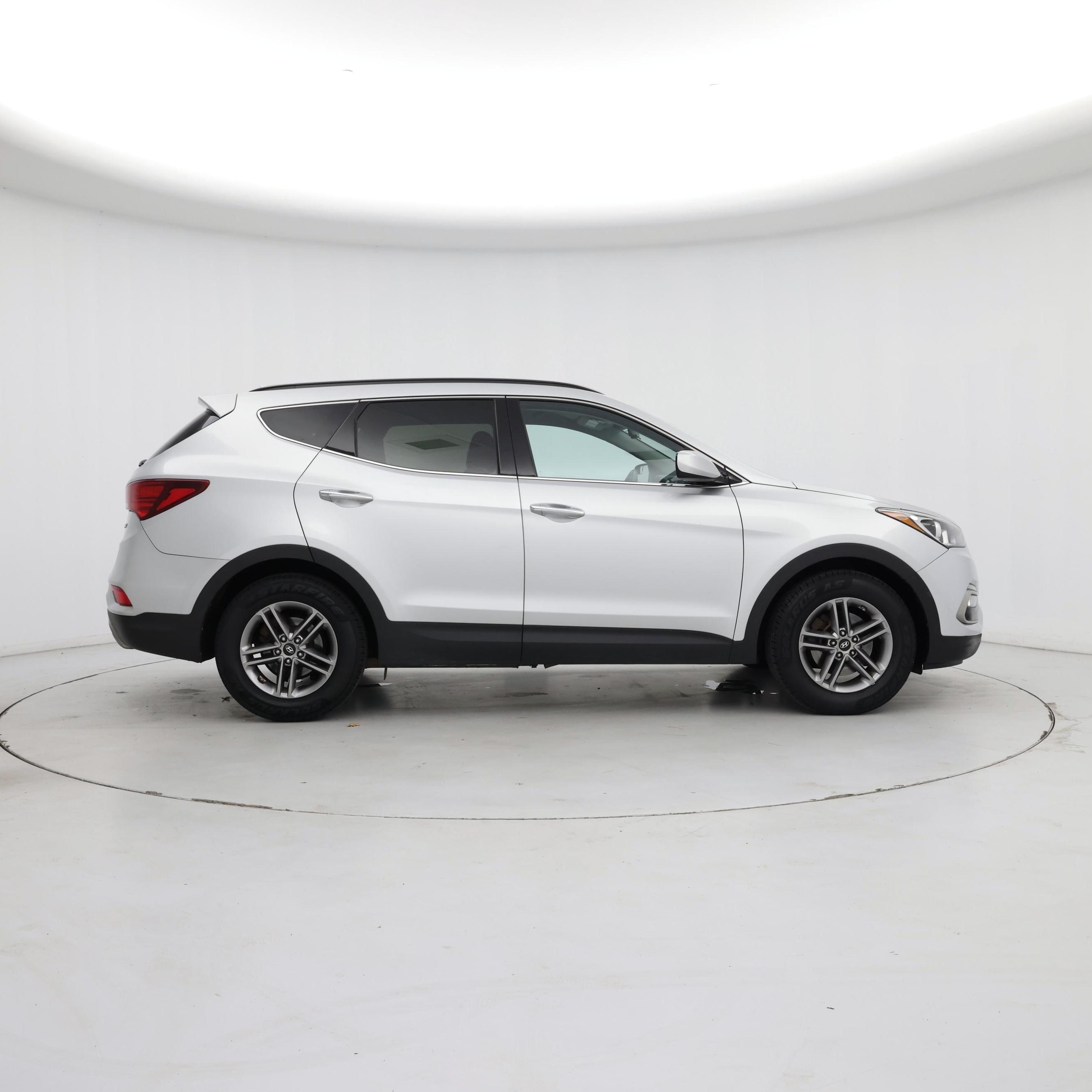 Thumbnail: 2017 Hyundai Santa Fe - 7