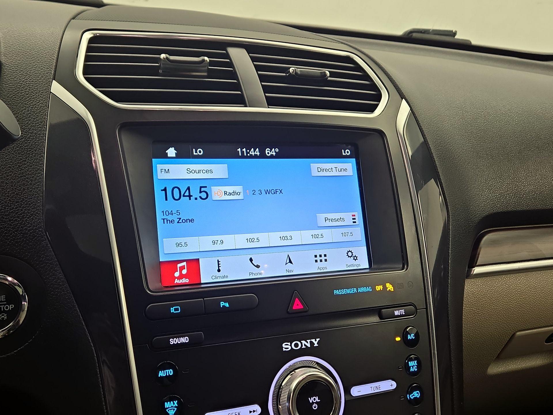 Thumbnail: 2019 Ford Explorer - 15