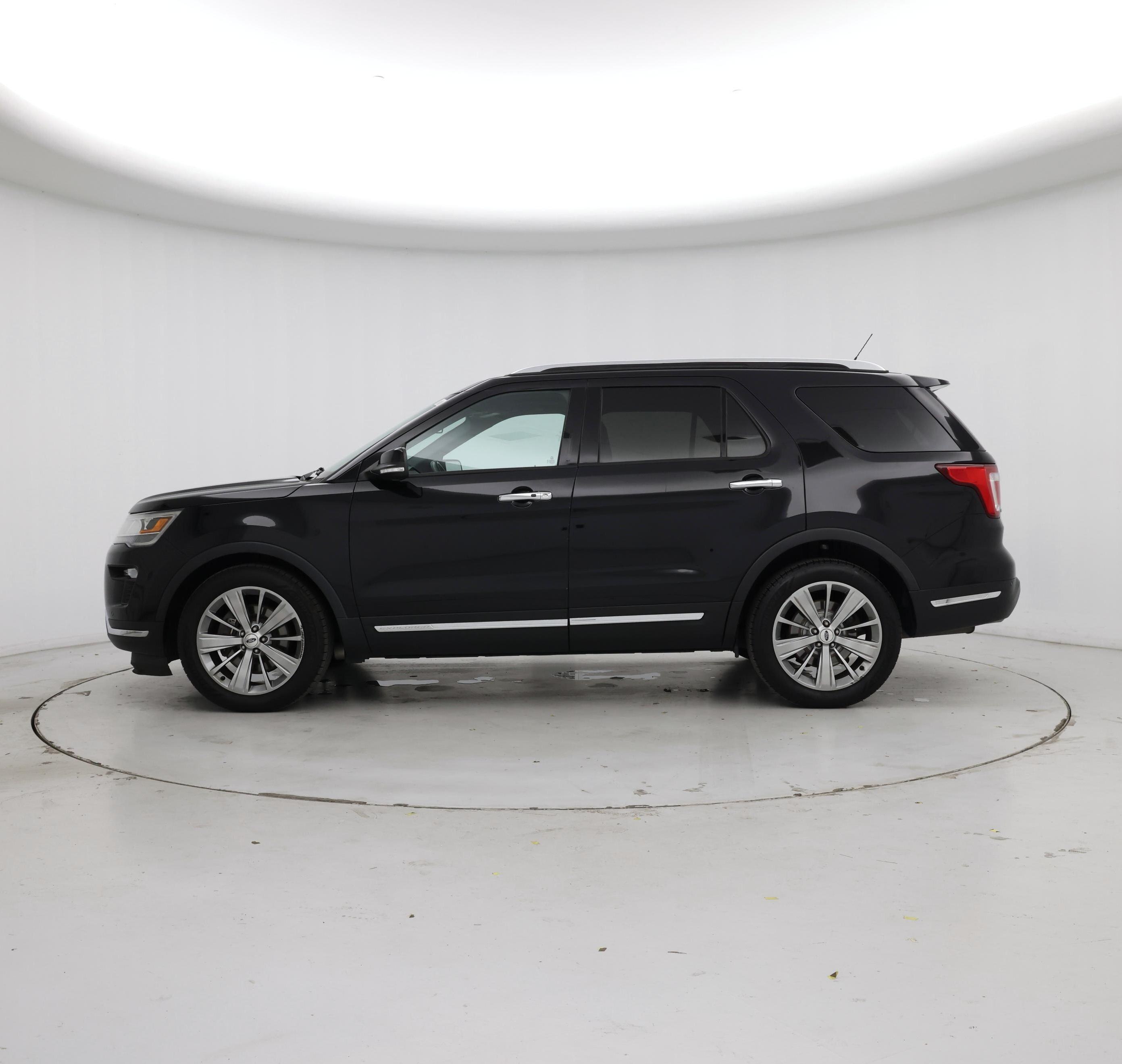Thumbnail: 2019 Ford Explorer - 3