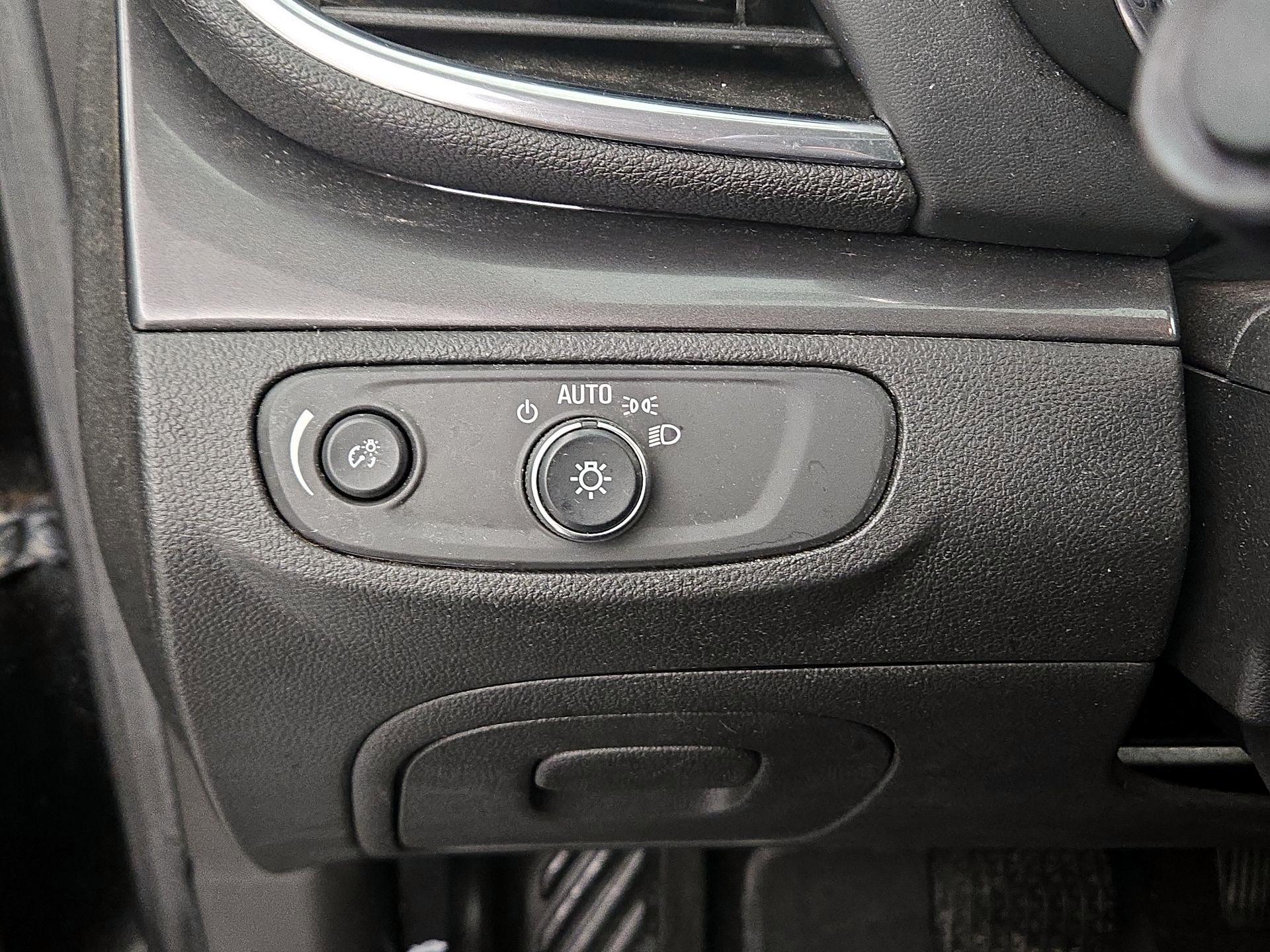 Thumbnail: 2018 Buick Encore - 13