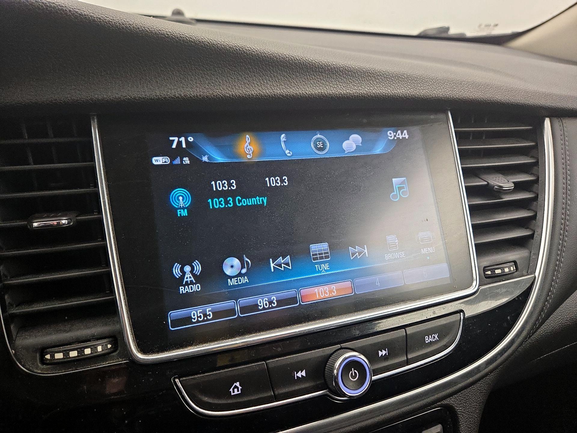 Thumbnail: 2018 Buick Encore - 15