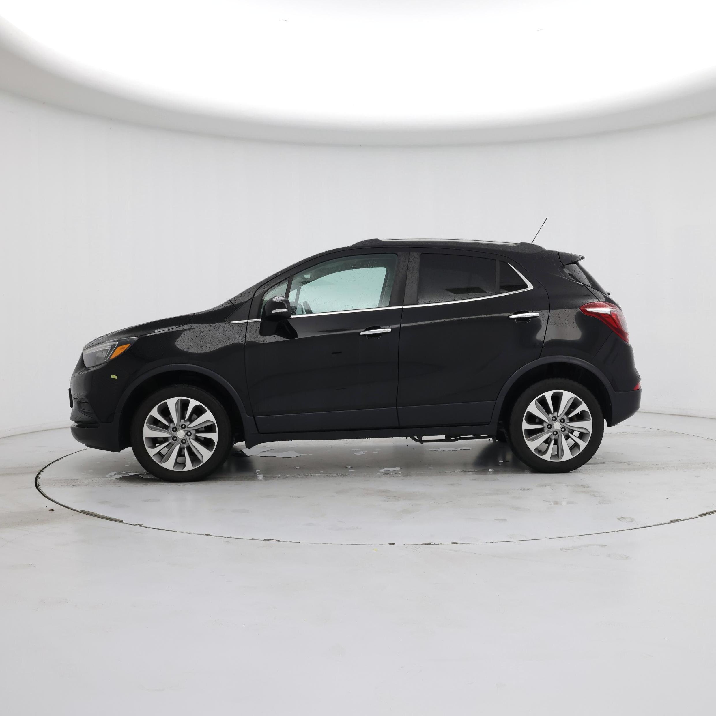 Thumbnail: 2018 Buick Encore - 3