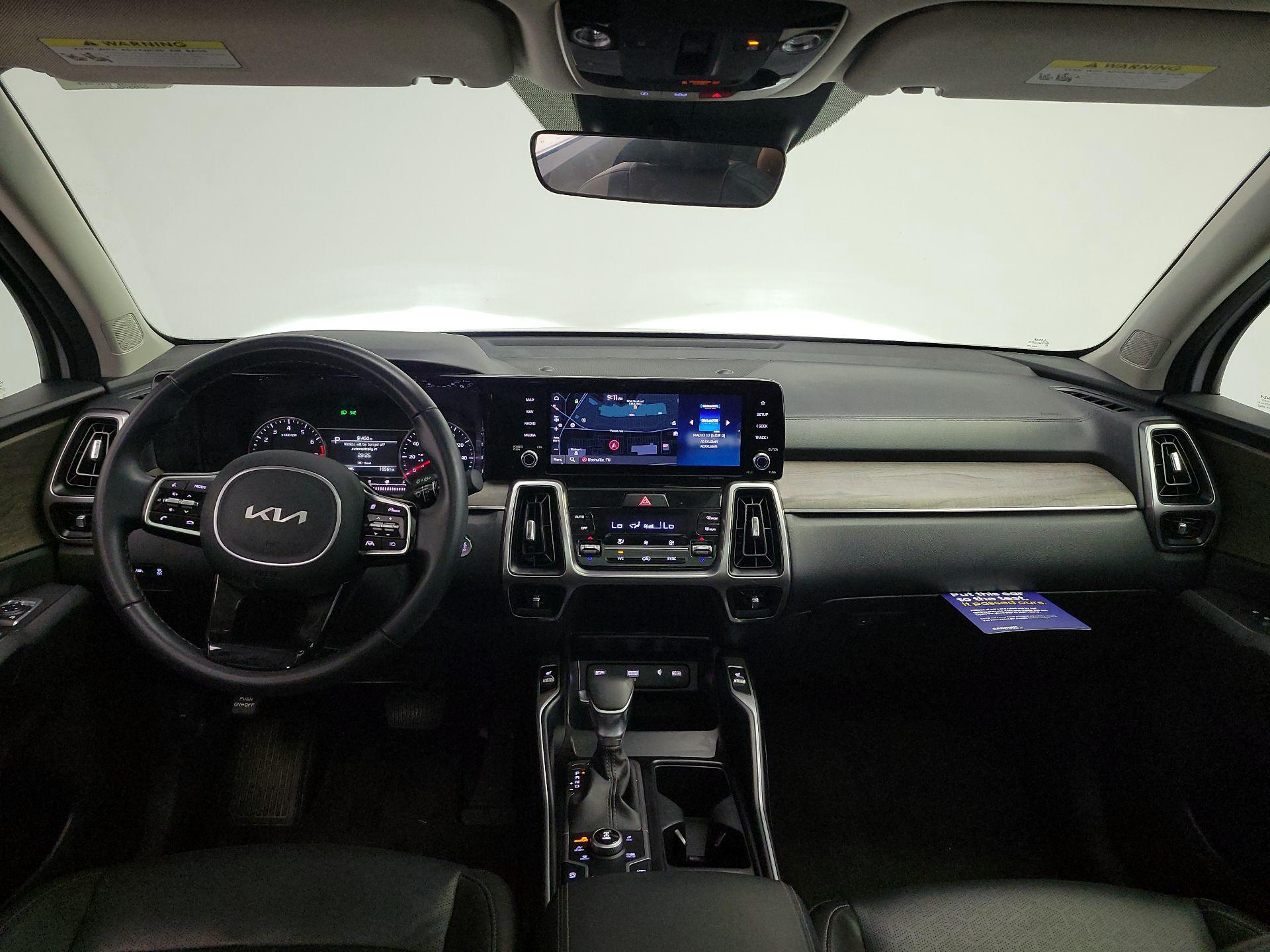 Thumbnail: 2023 Kia Sorento - 9