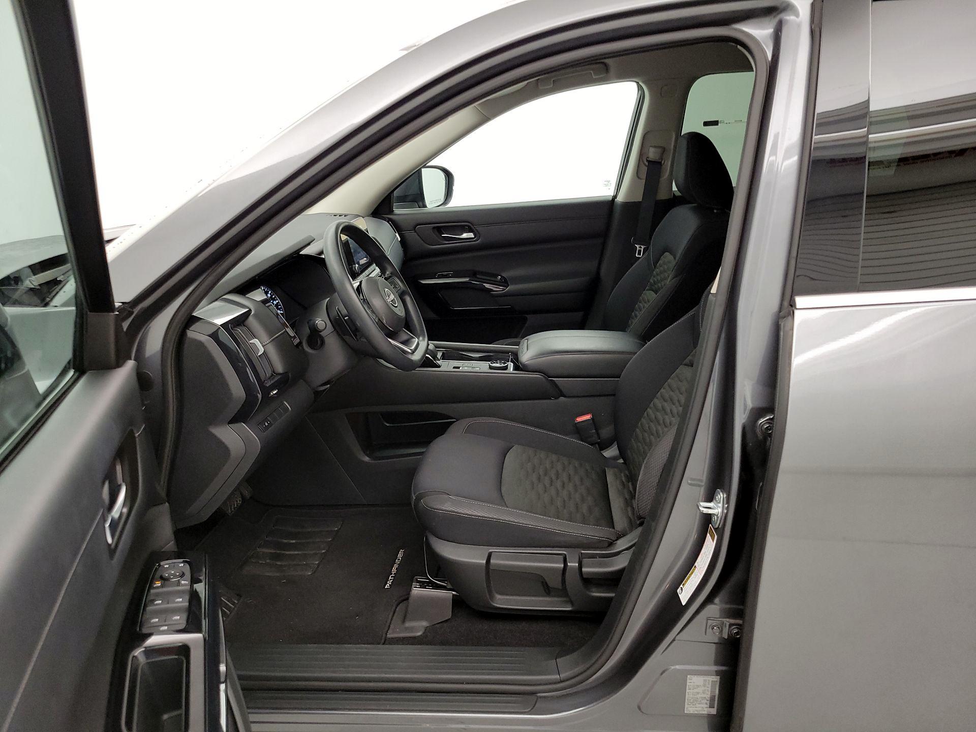 Thumbnail: 2022 Nissan Pathfinder - 11