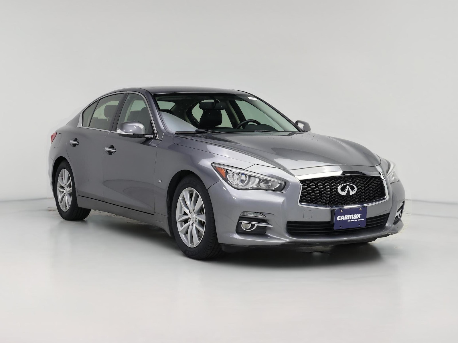 2015 INFINITI Q50