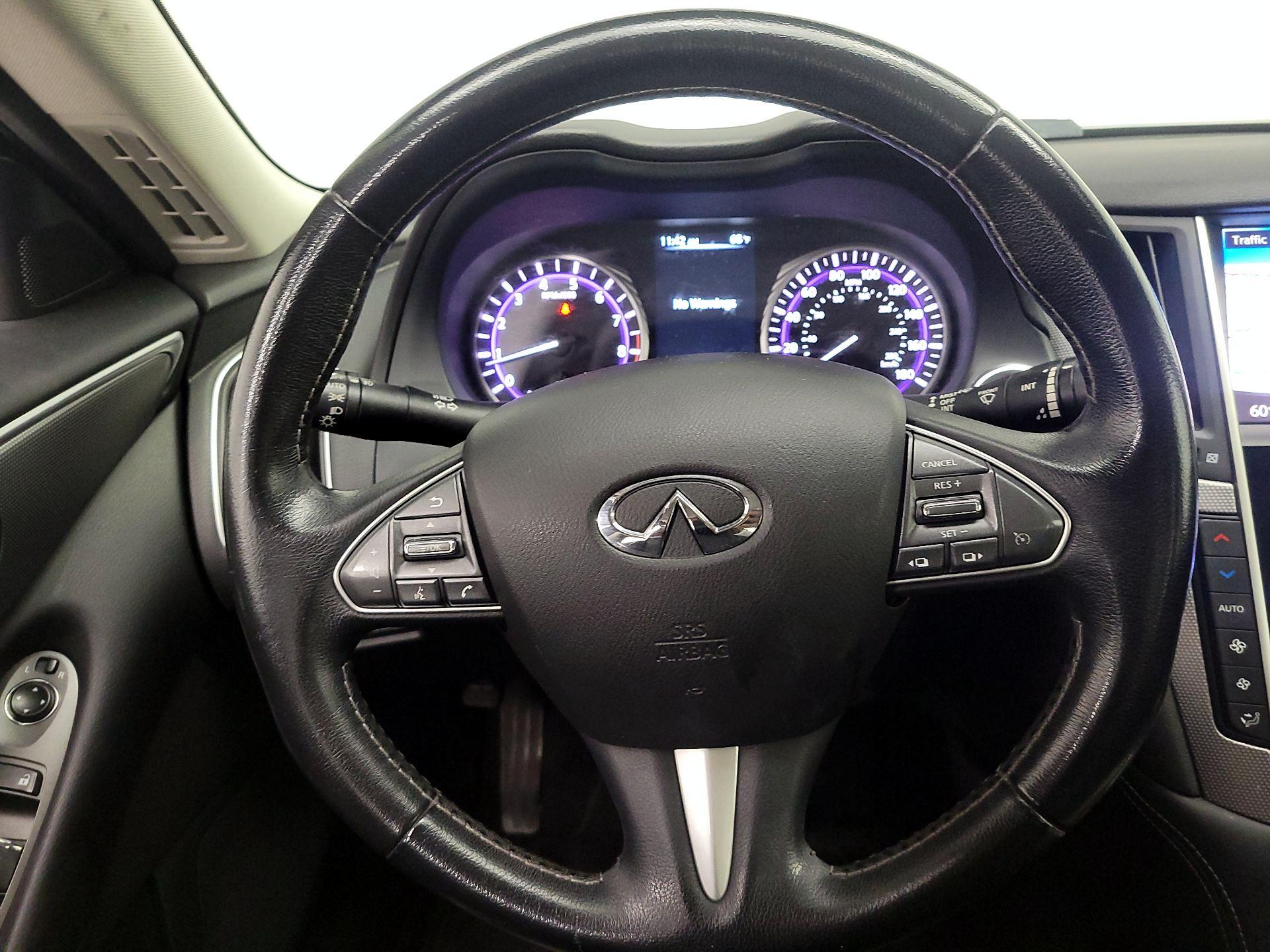Thumbnail: 2015 INFINITI Q50 - 10