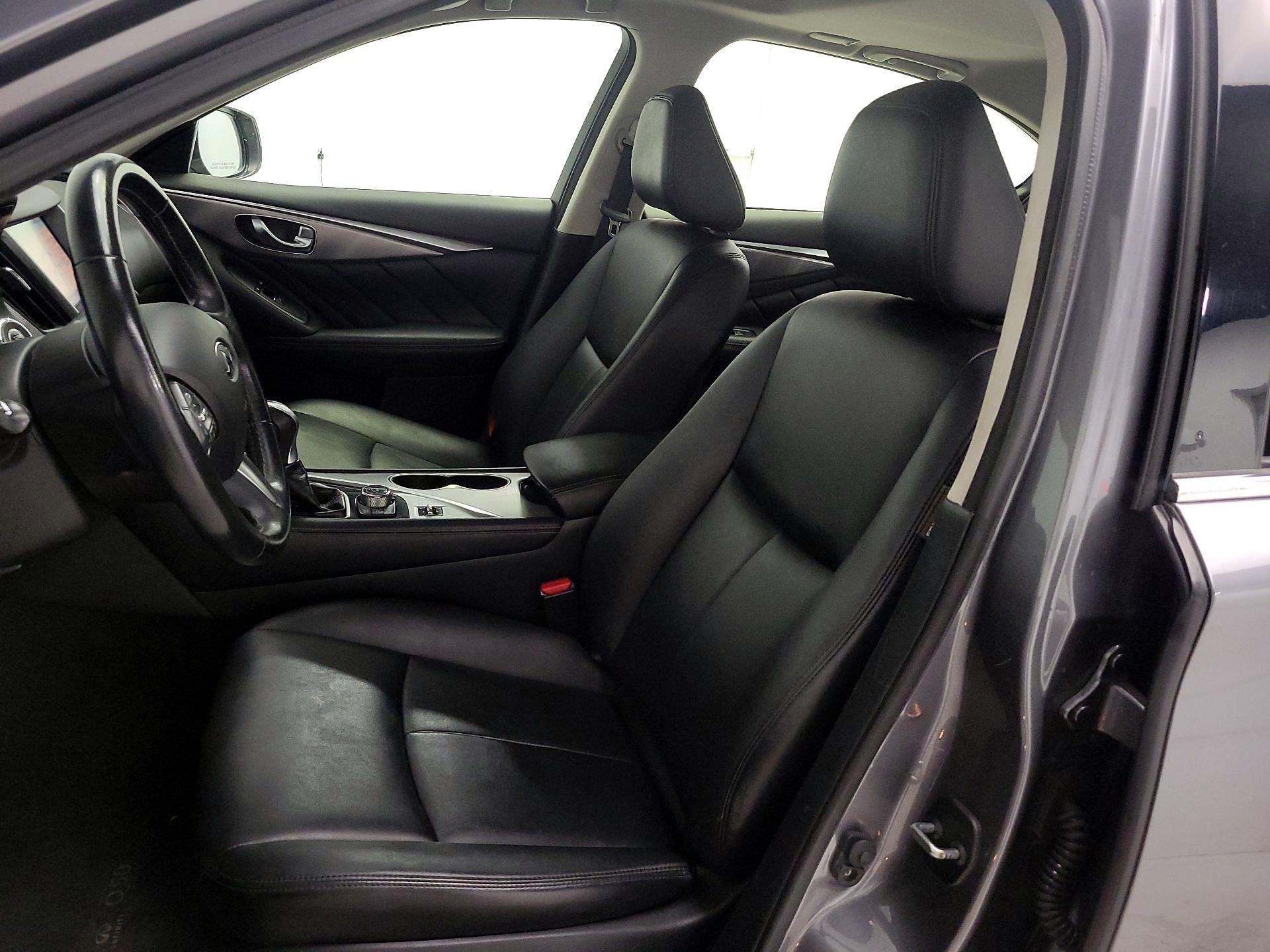 Thumbnail: 2015 INFINITI Q50 - 11