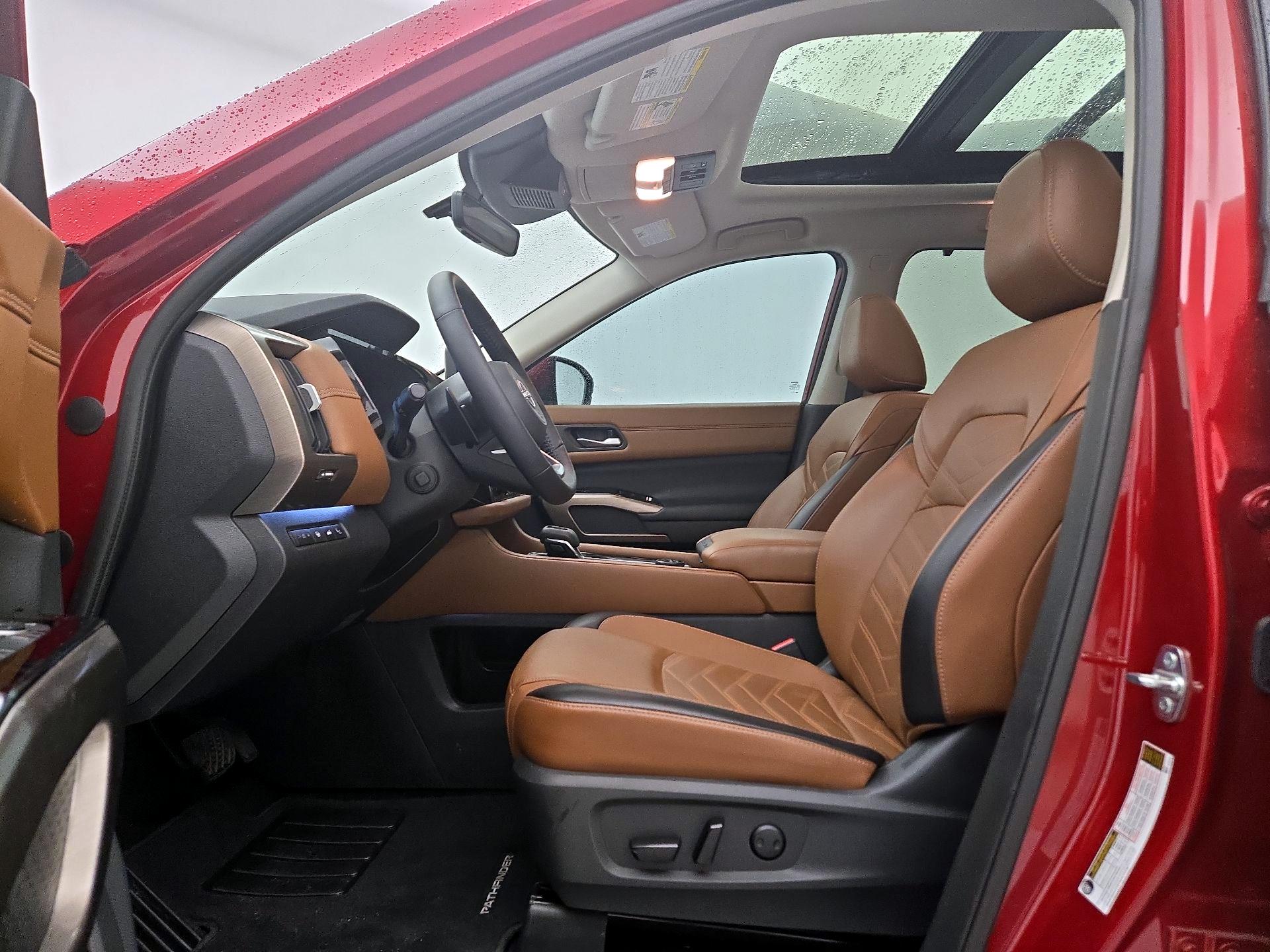 Thumbnail: 2024 Nissan Pathfinder - 11