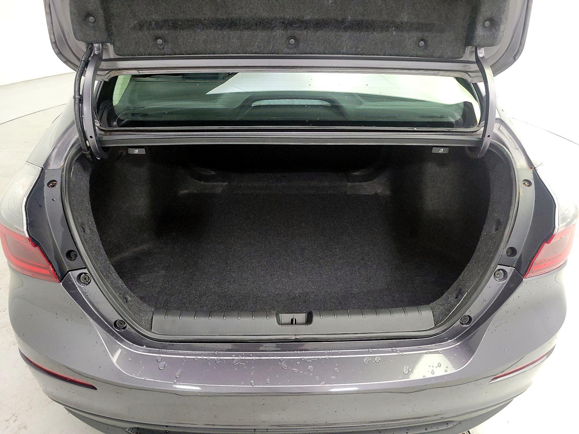 Thumbnail: 2021 Honda Insight - 20