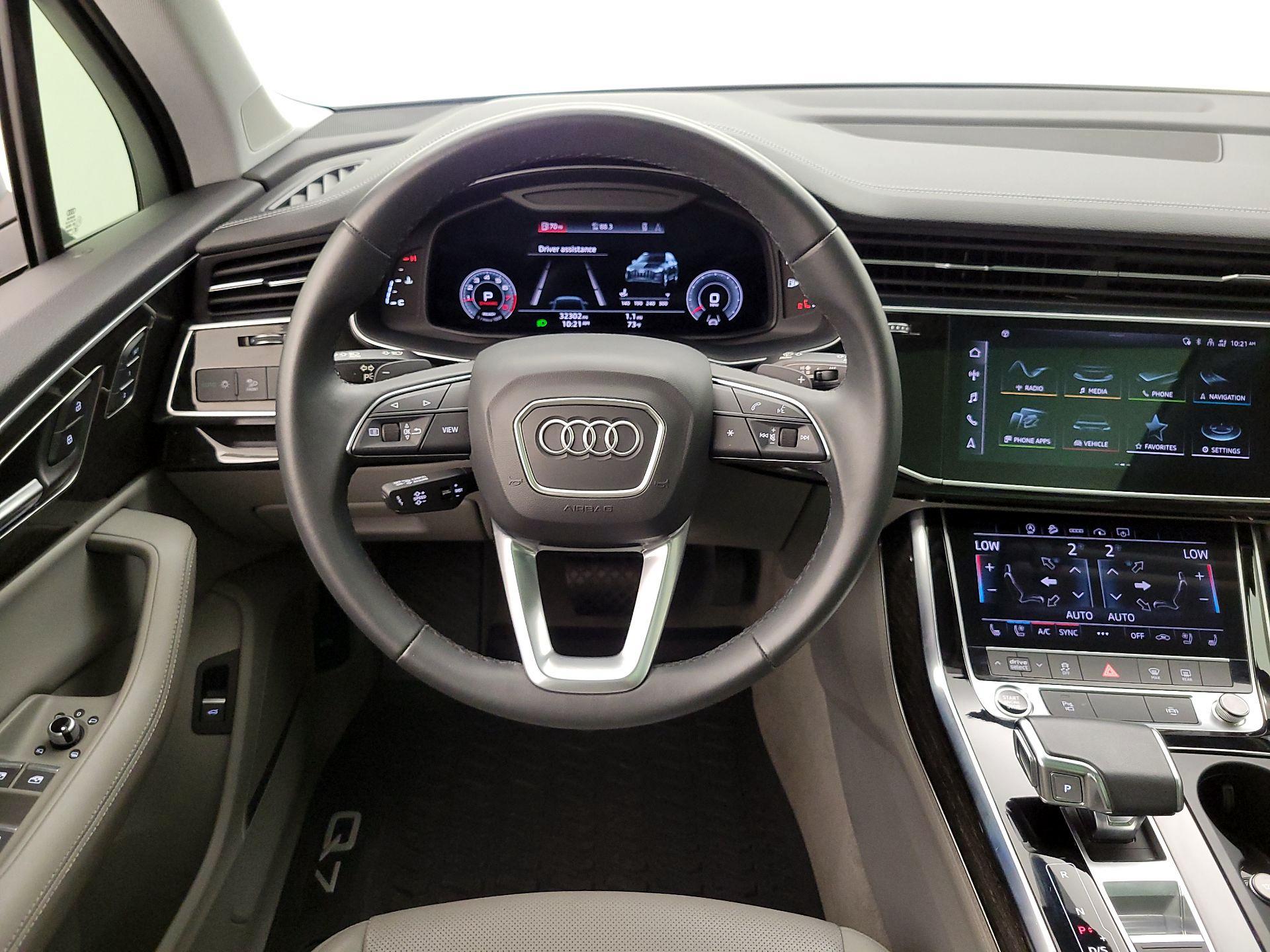 Thumbnail: 2023 Audi Q7 - 10
