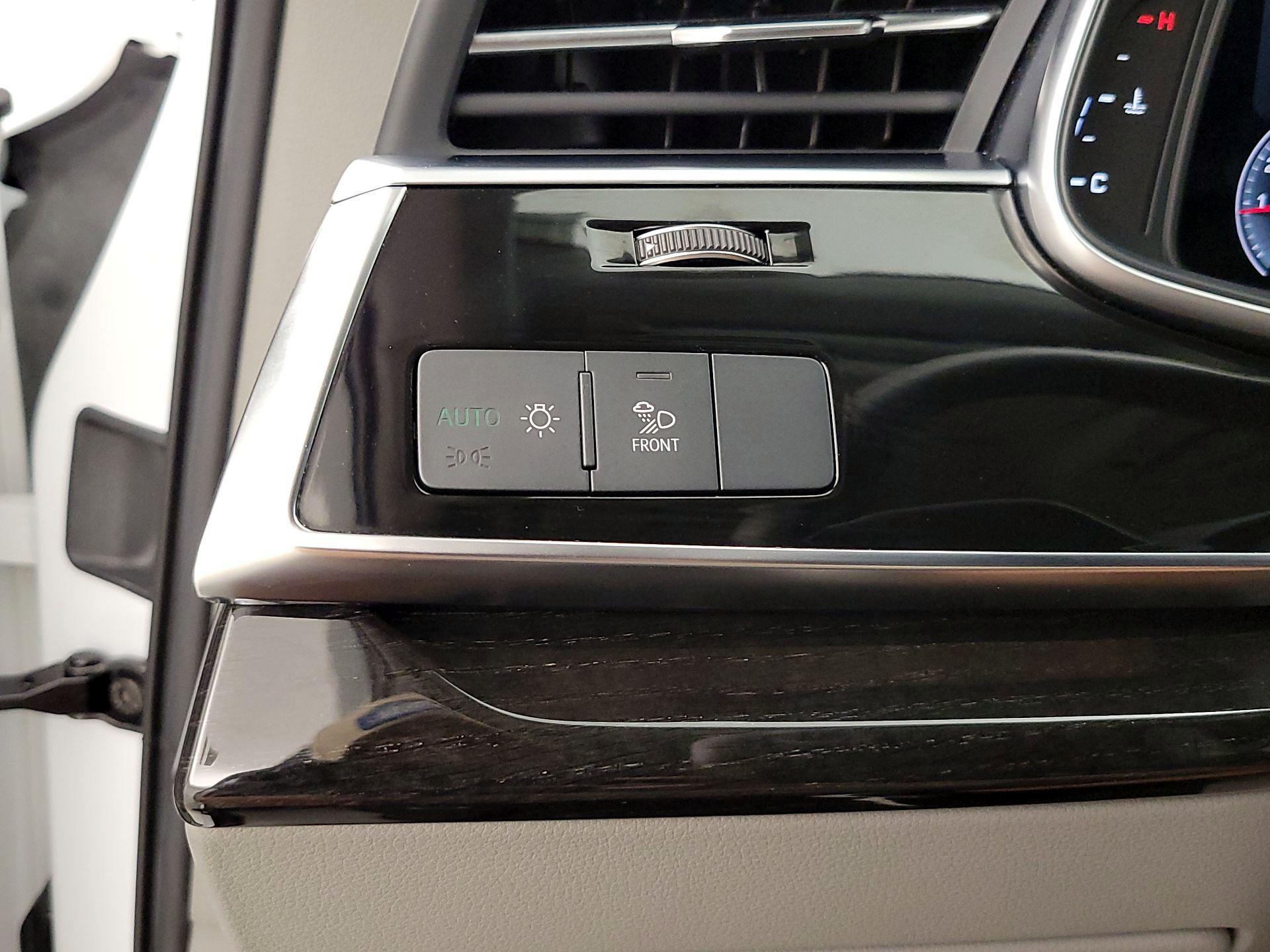 Thumbnail: 2023 Audi Q7 - 13