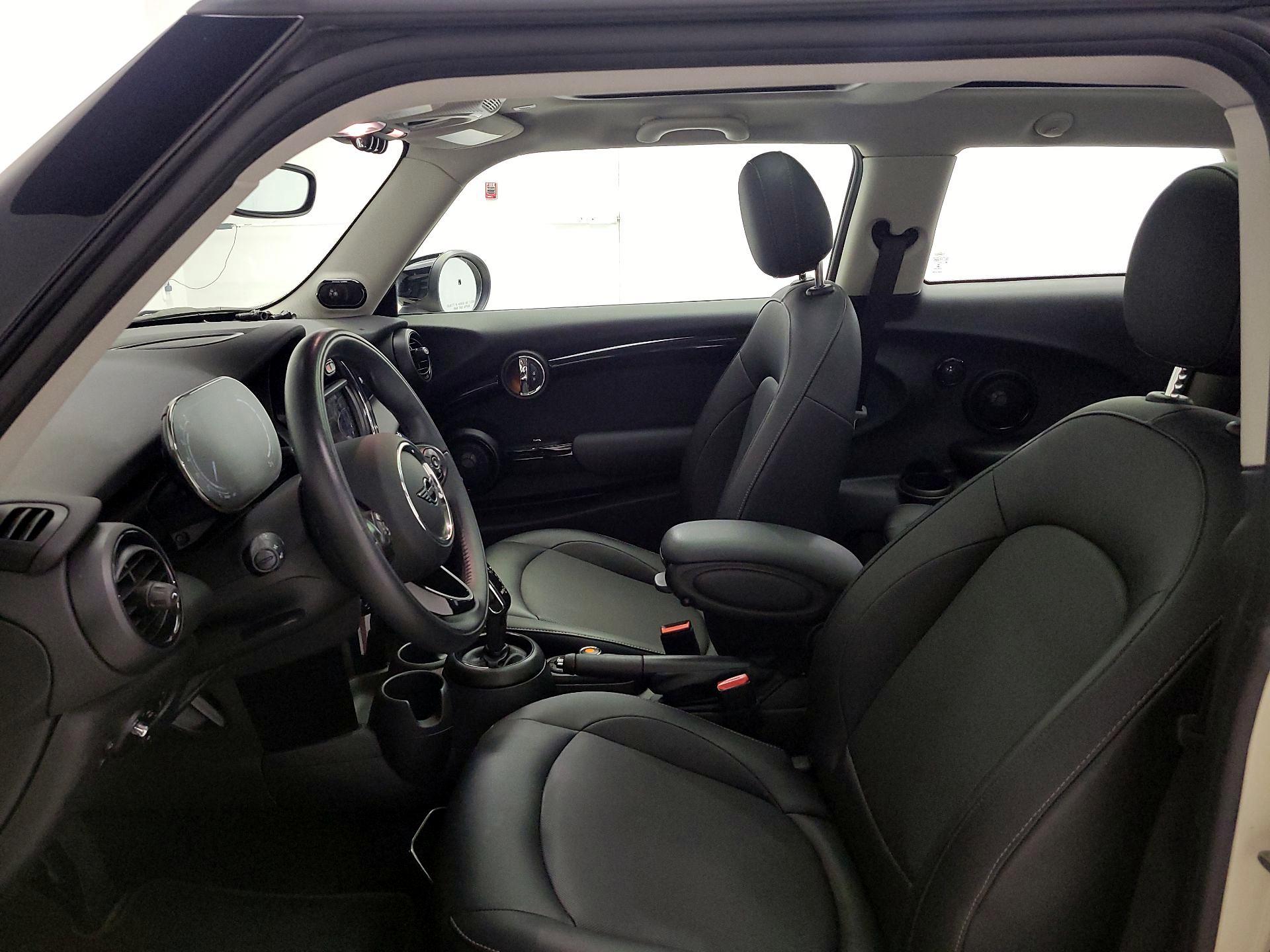 Thumbnail: 2021 MINI Cooper Hardtop - 11