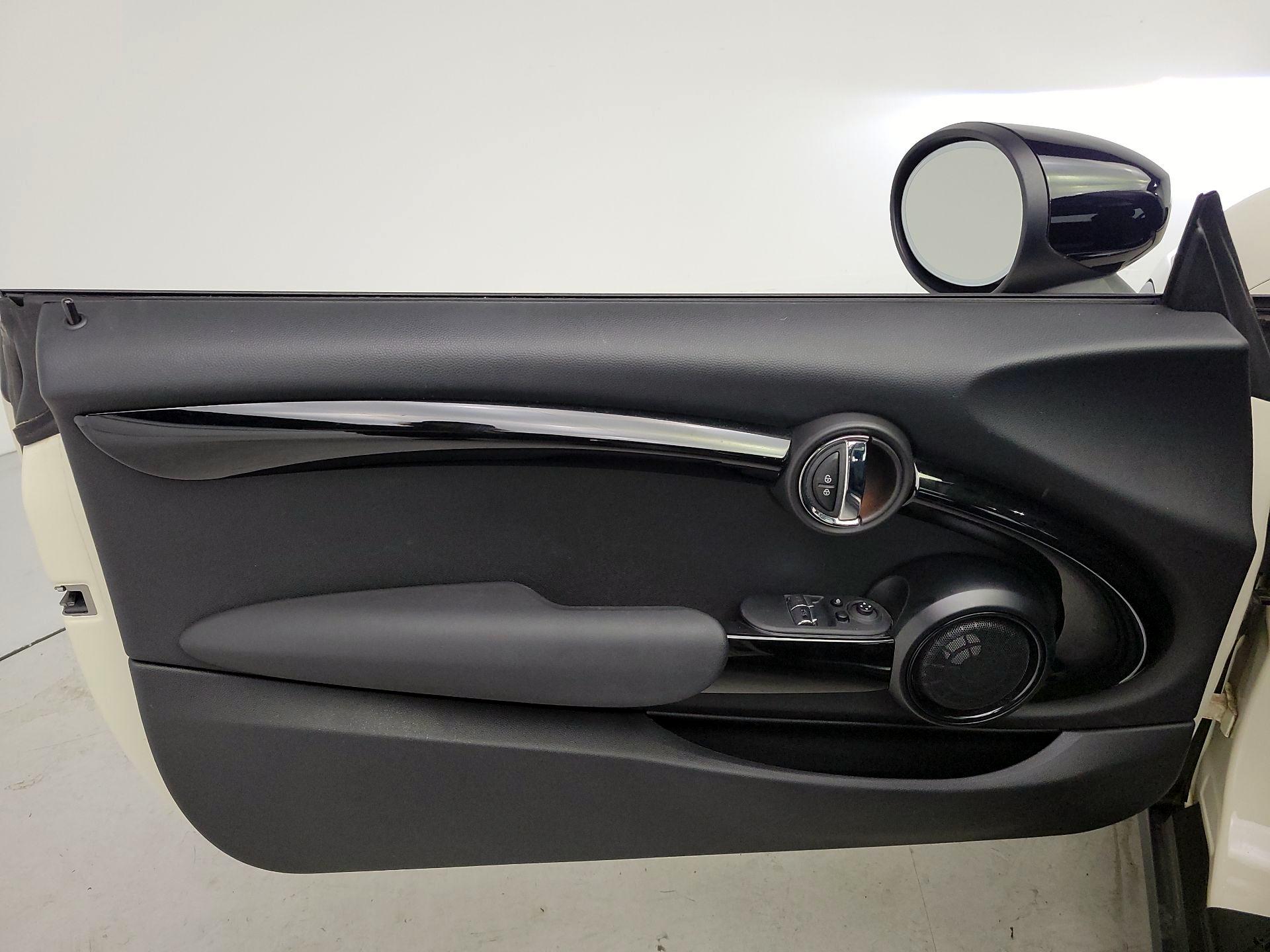 Thumbnail: 2021 MINI Cooper Hardtop - 12