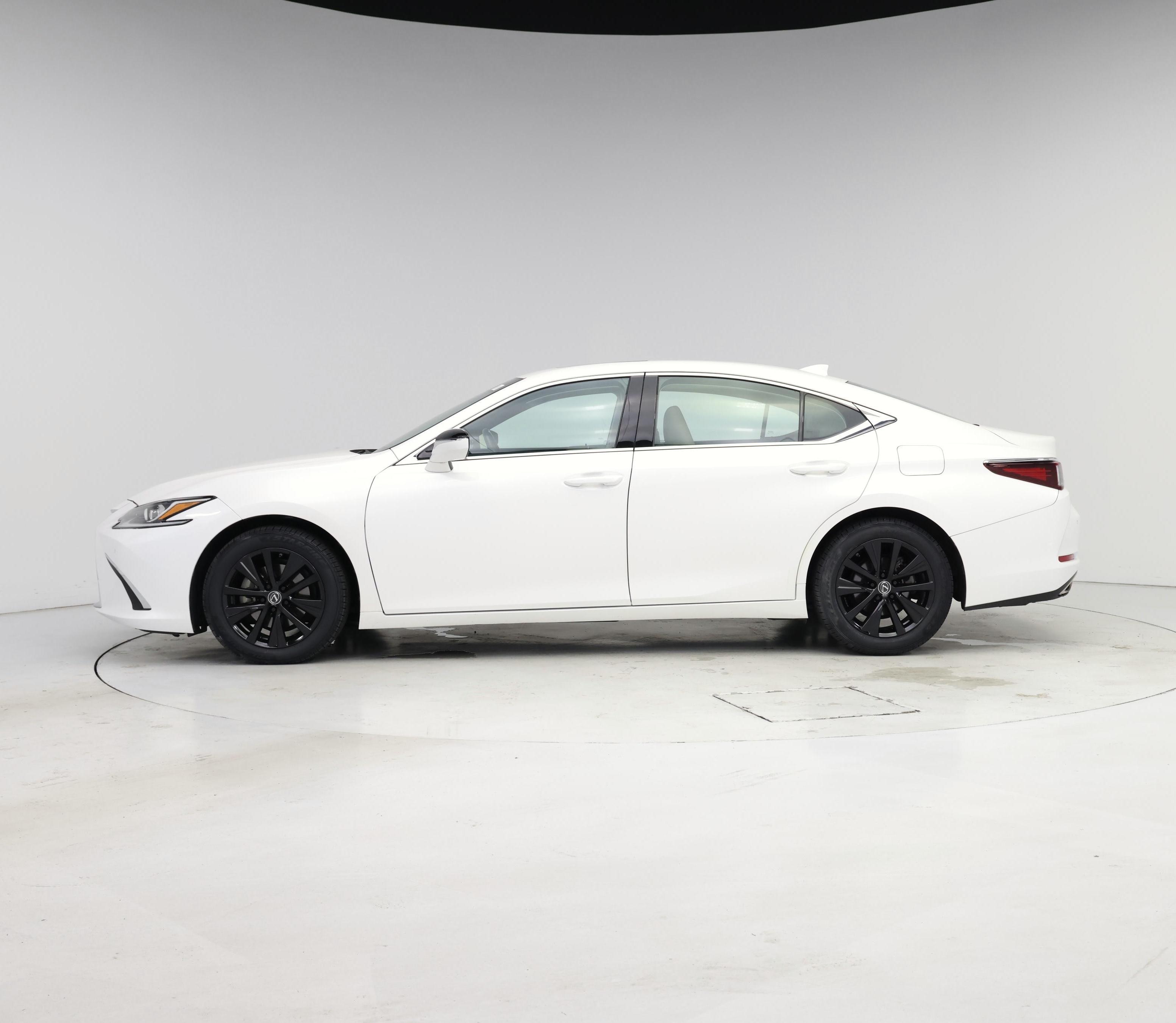 Thumbnail: 2021 Lexus ES - 3