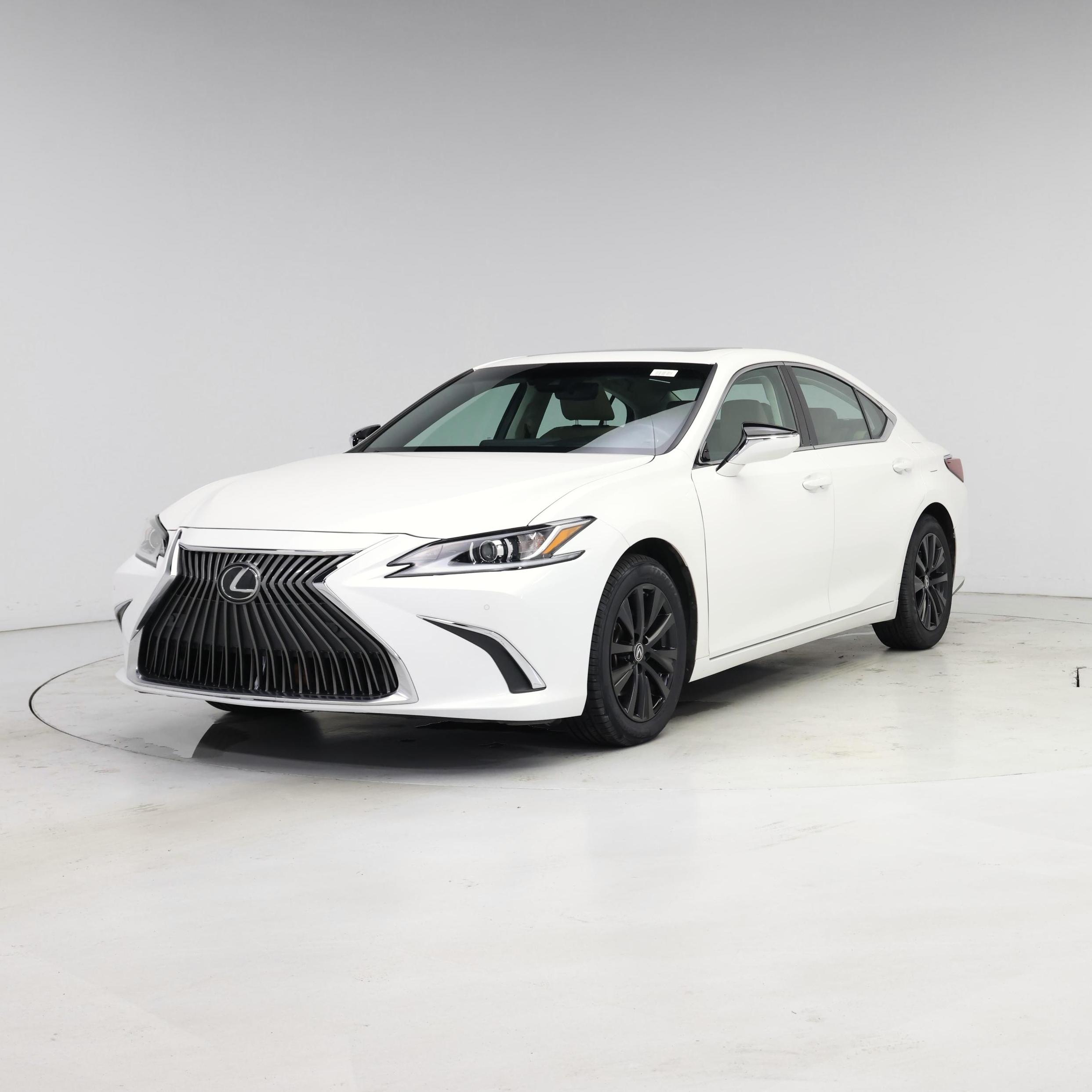 Thumbnail: 2021 Lexus ES - 4