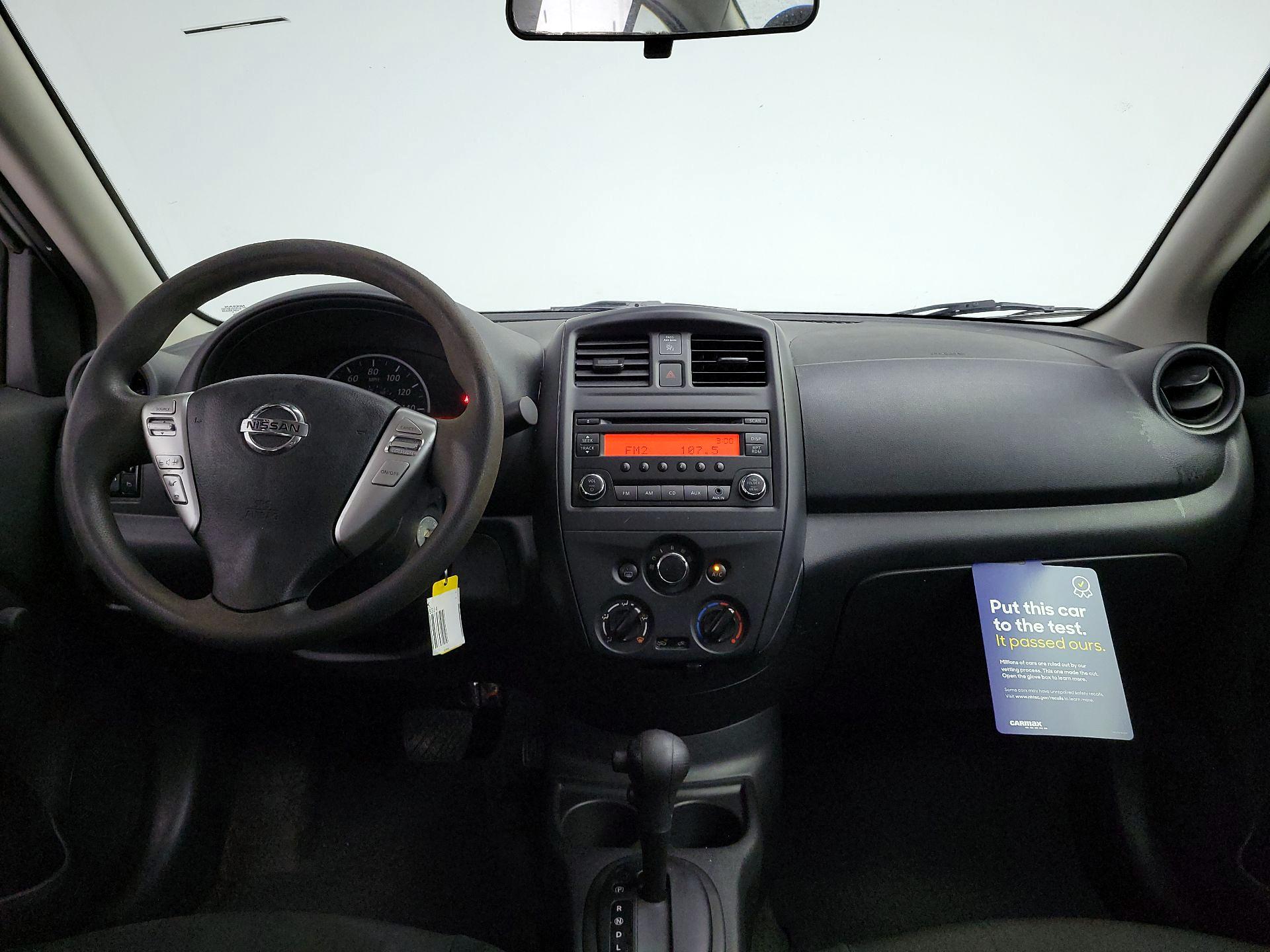 Thumbnail: 2016 Nissan Versa - 9