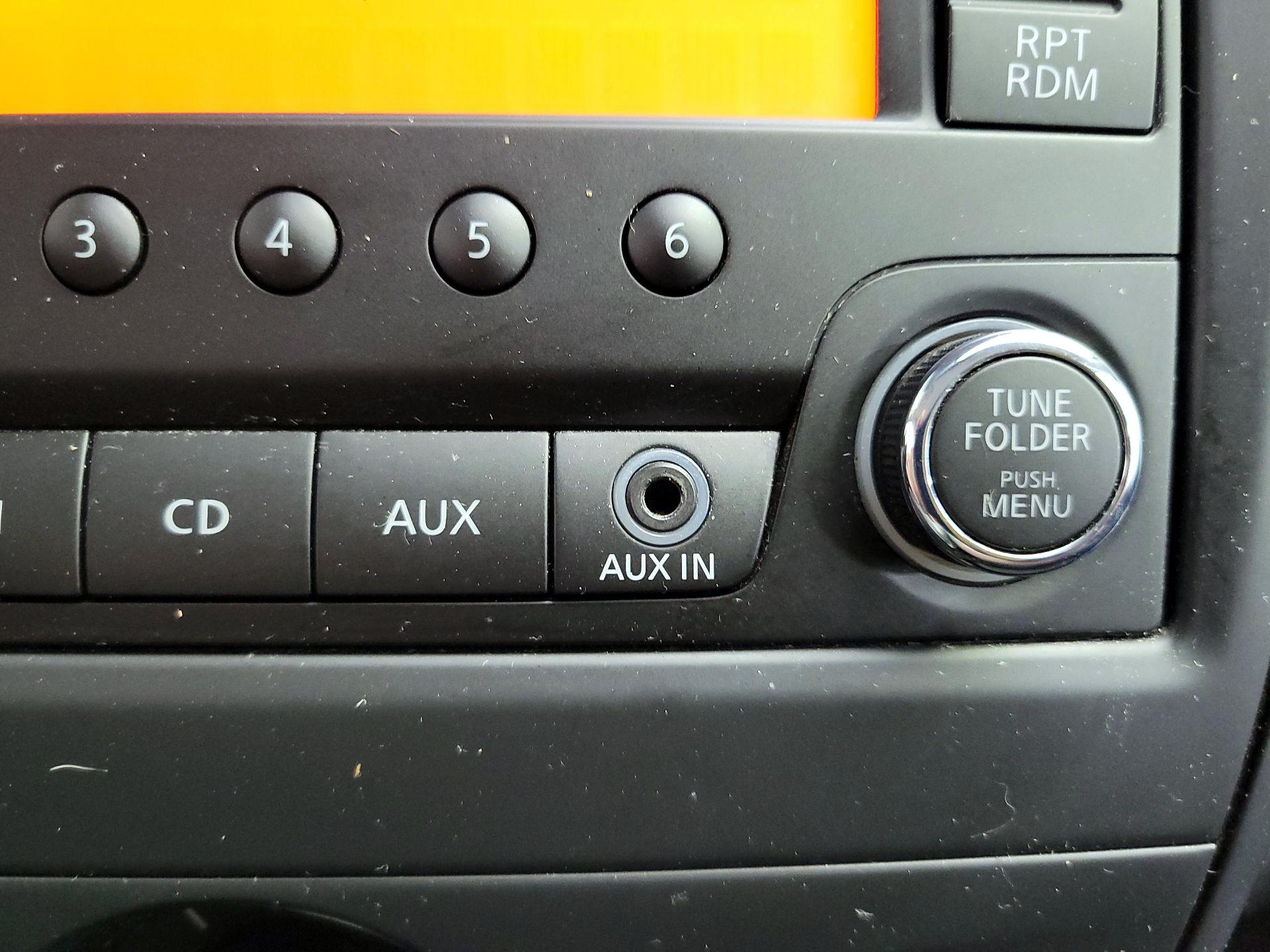 Thumbnail: 2016 Nissan Versa - 17