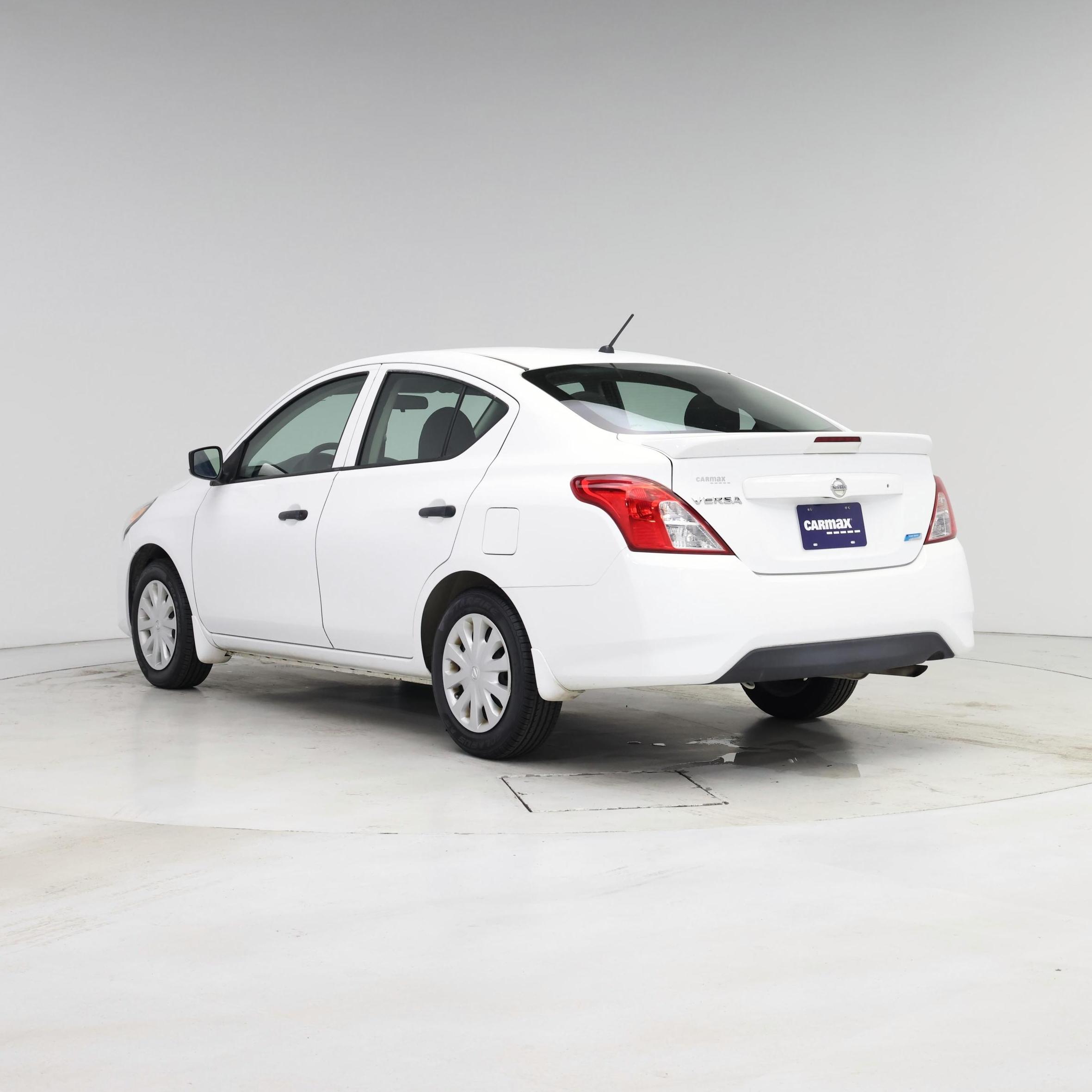 Thumbnail: 2016 Nissan Versa - 2