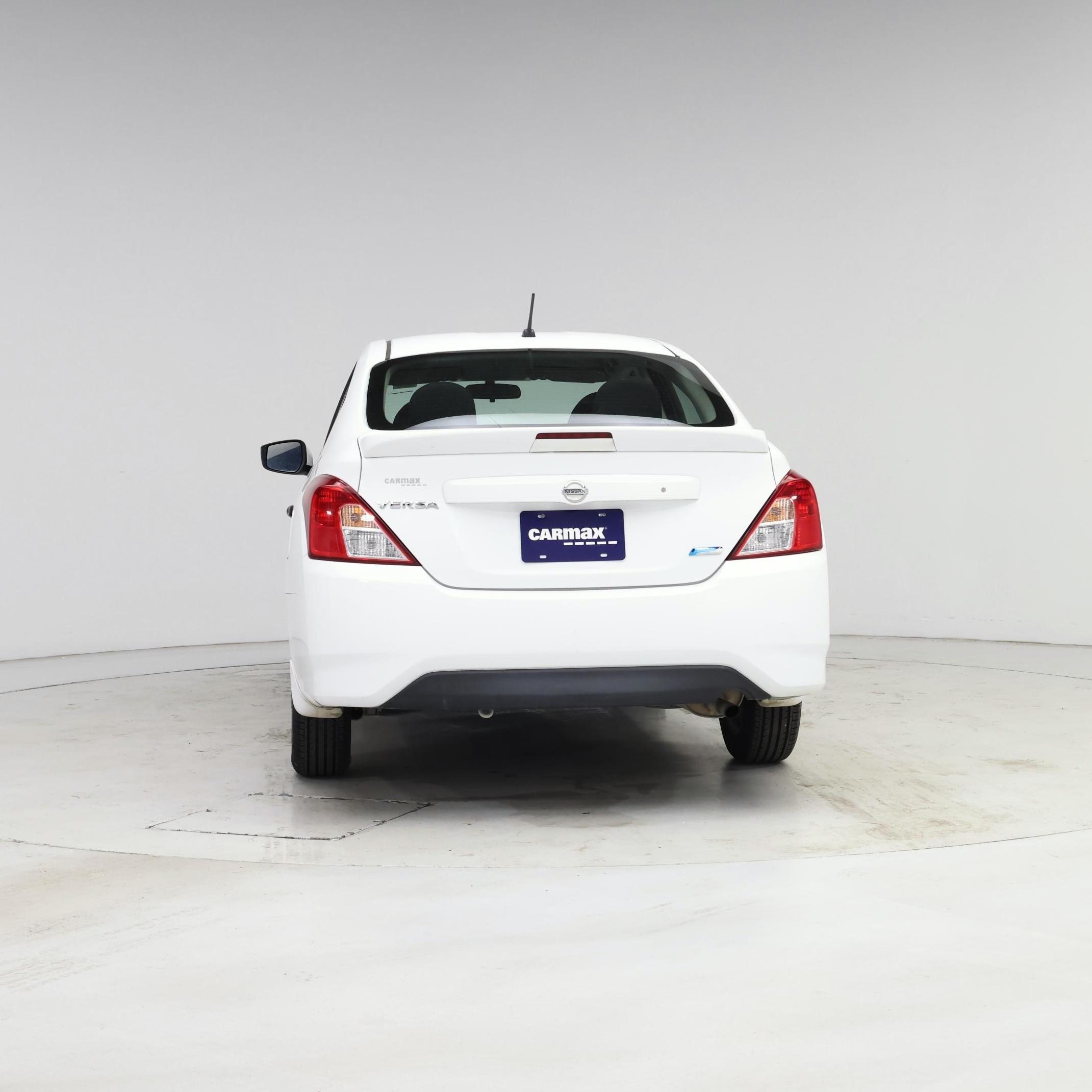 Thumbnail: 2016 Nissan Versa - 6